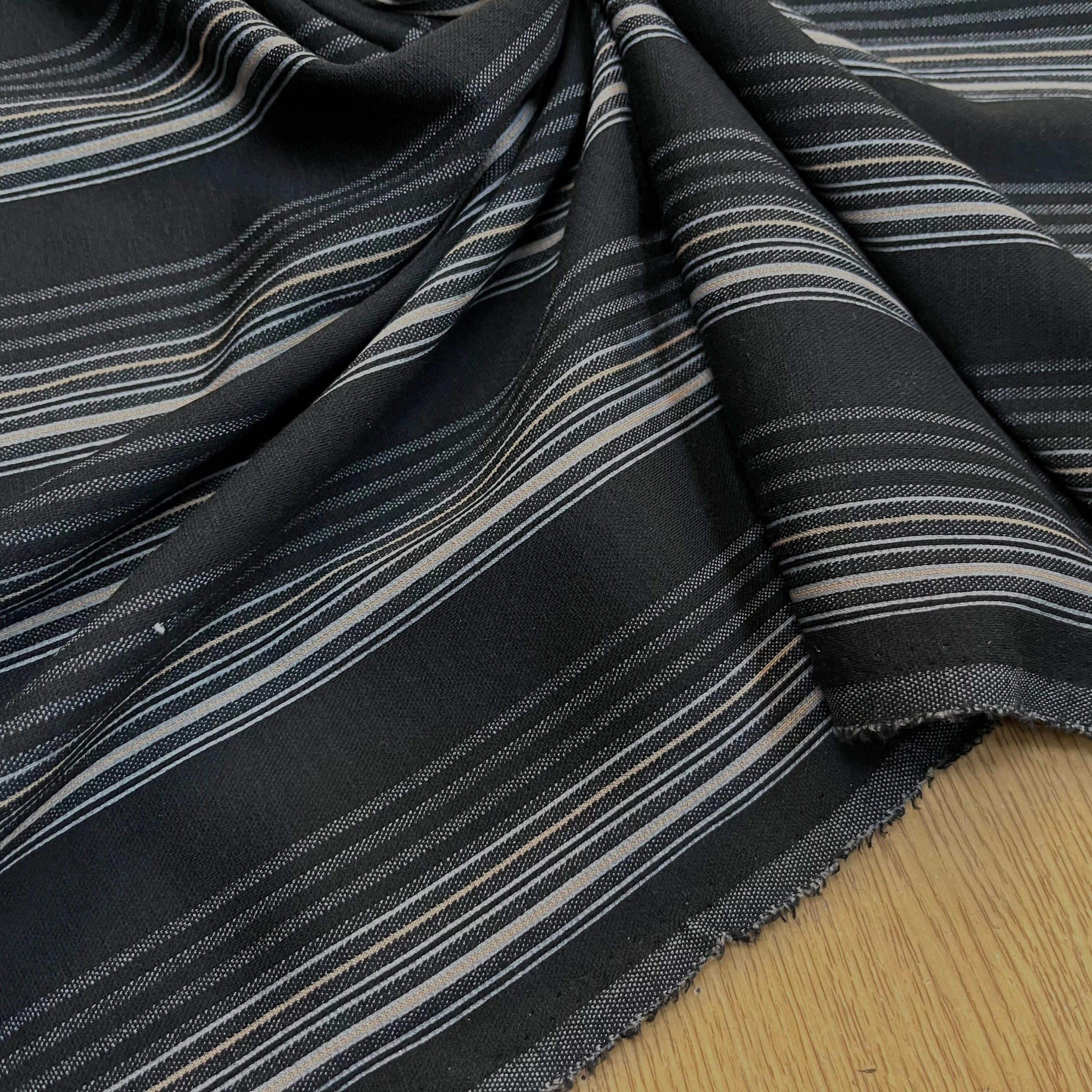 MAILLE MILANO FOND NOIR À RAYURES BEIGE&GRISE STRETCH - My Little Coupon