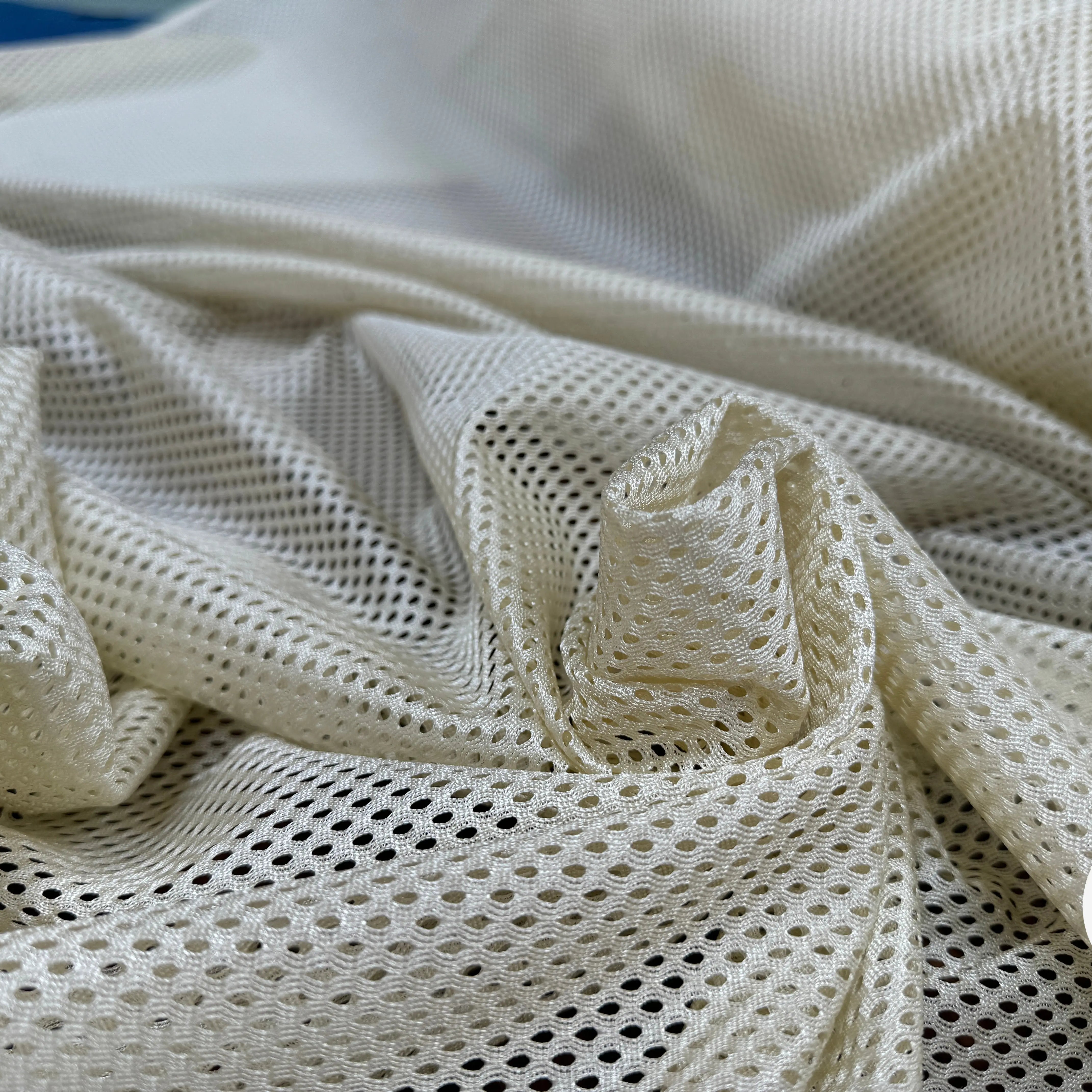 MAILLE PERFORÉE MESH BEIGE - My Little Coupon