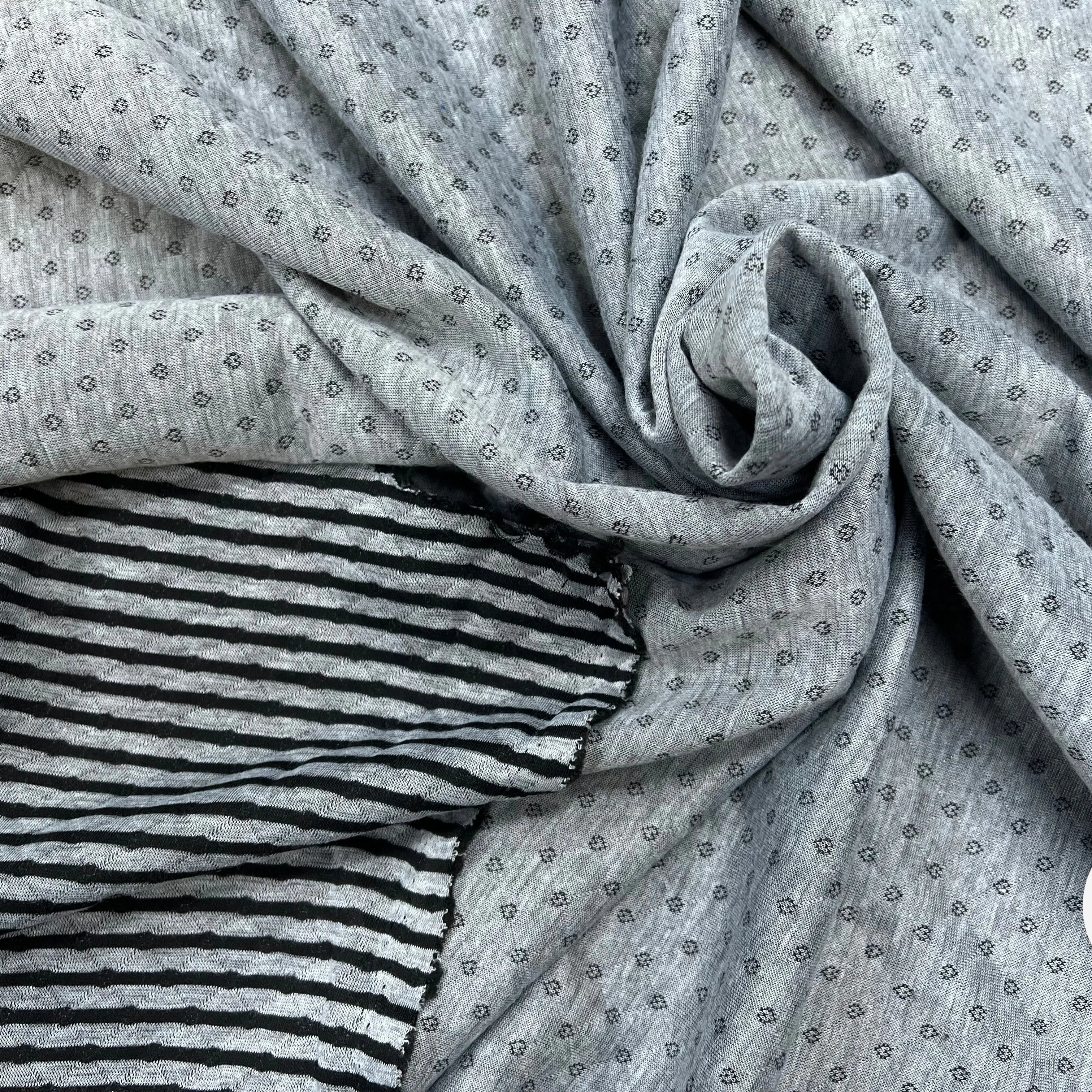 MAILLE POLYCOTON PETIT COEUR ENVERS RAYURES GRIS - My Little Coupon