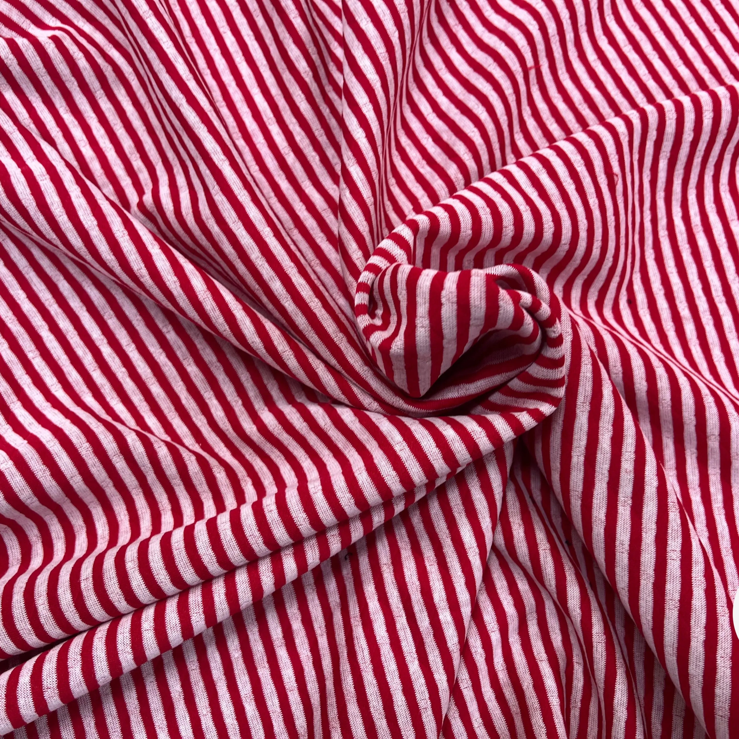 MAILLE POLYCOTON PETIT COEUR ENVERS RAYURES ROUGE - My Little Coupon