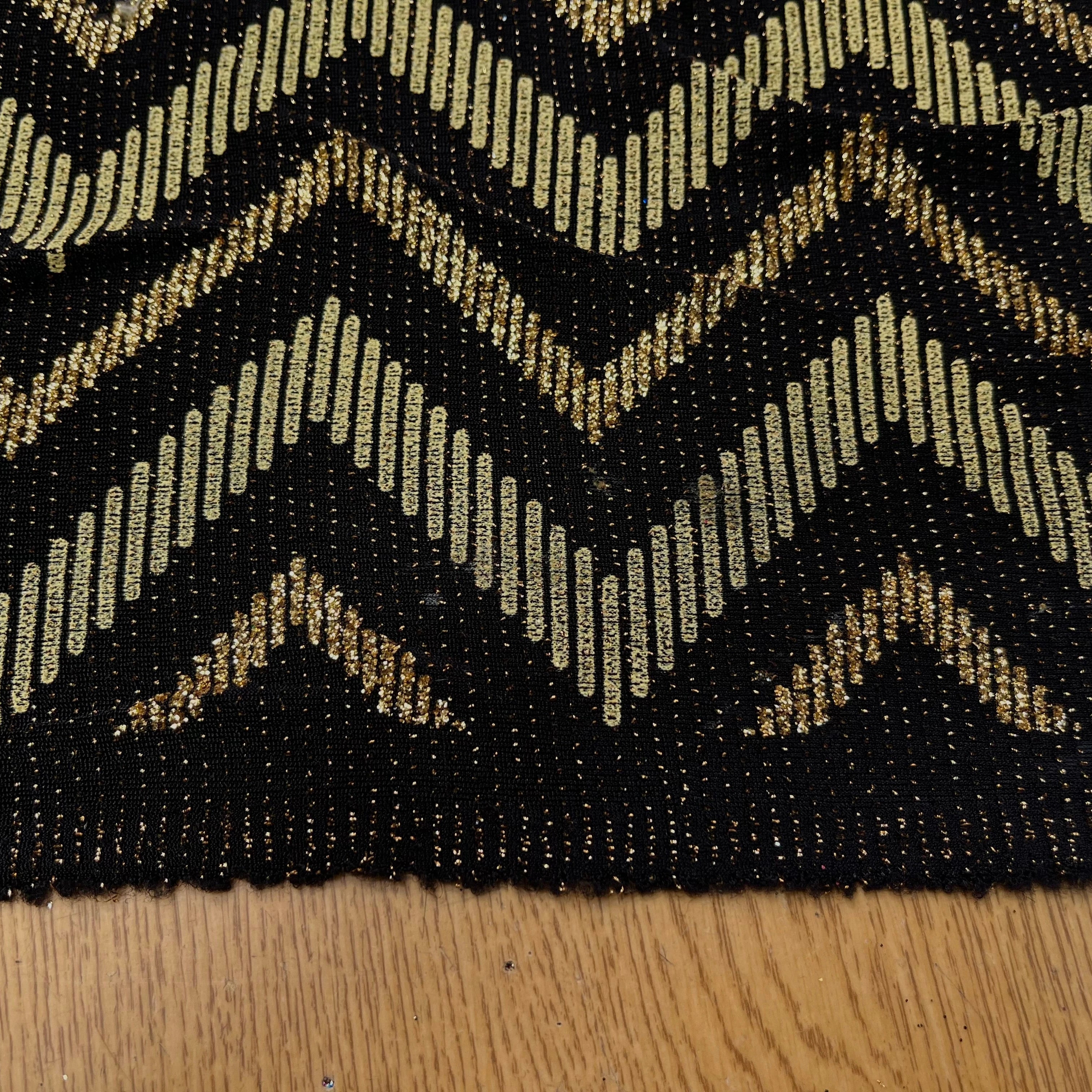 MAILLE SÉQUIN OR BRILLANT MOTIF ZIG-ZAG - My Little Coupon
