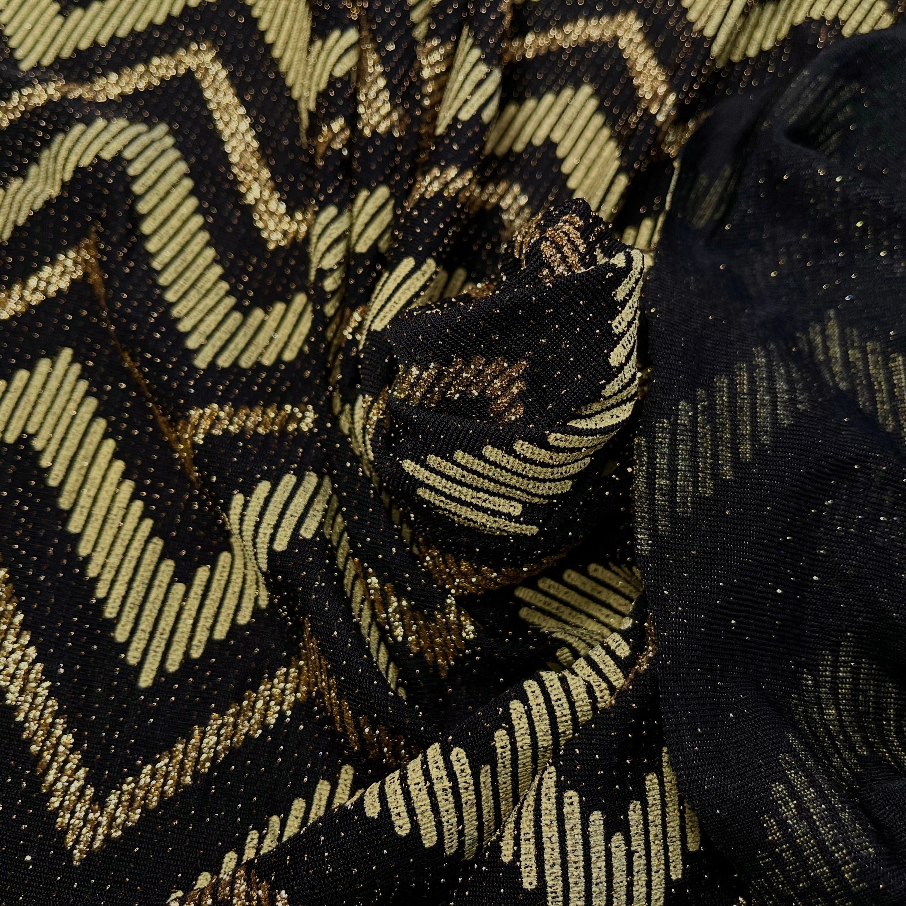 MAILLE SÉQUIN OR BRILLANT MOTIF ZIG-ZAG - My Little Coupon