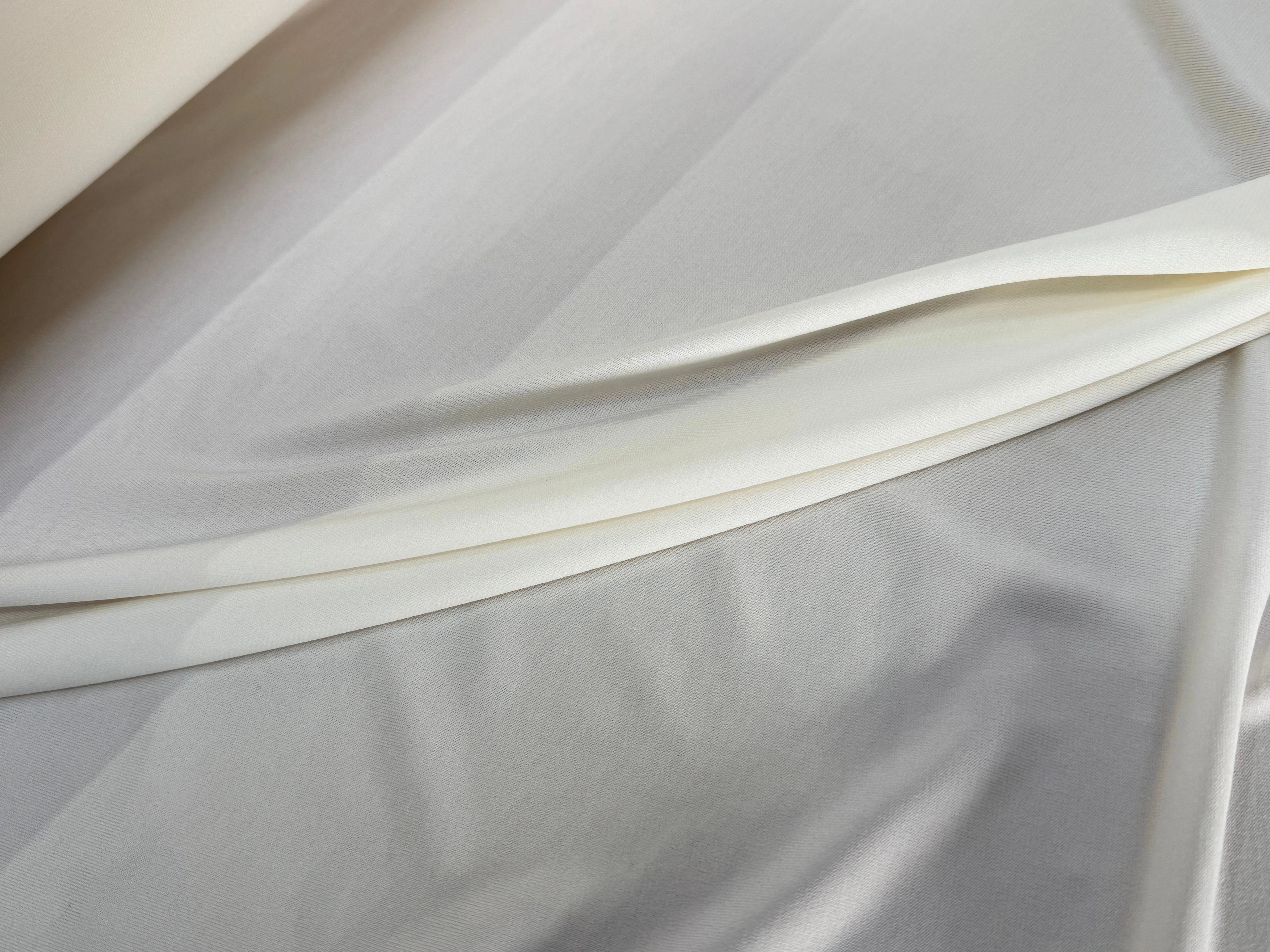 MAILLE STRETCH ET FROIDE BLANC CASSÉ ULTRA CHIC - My Little Coupon