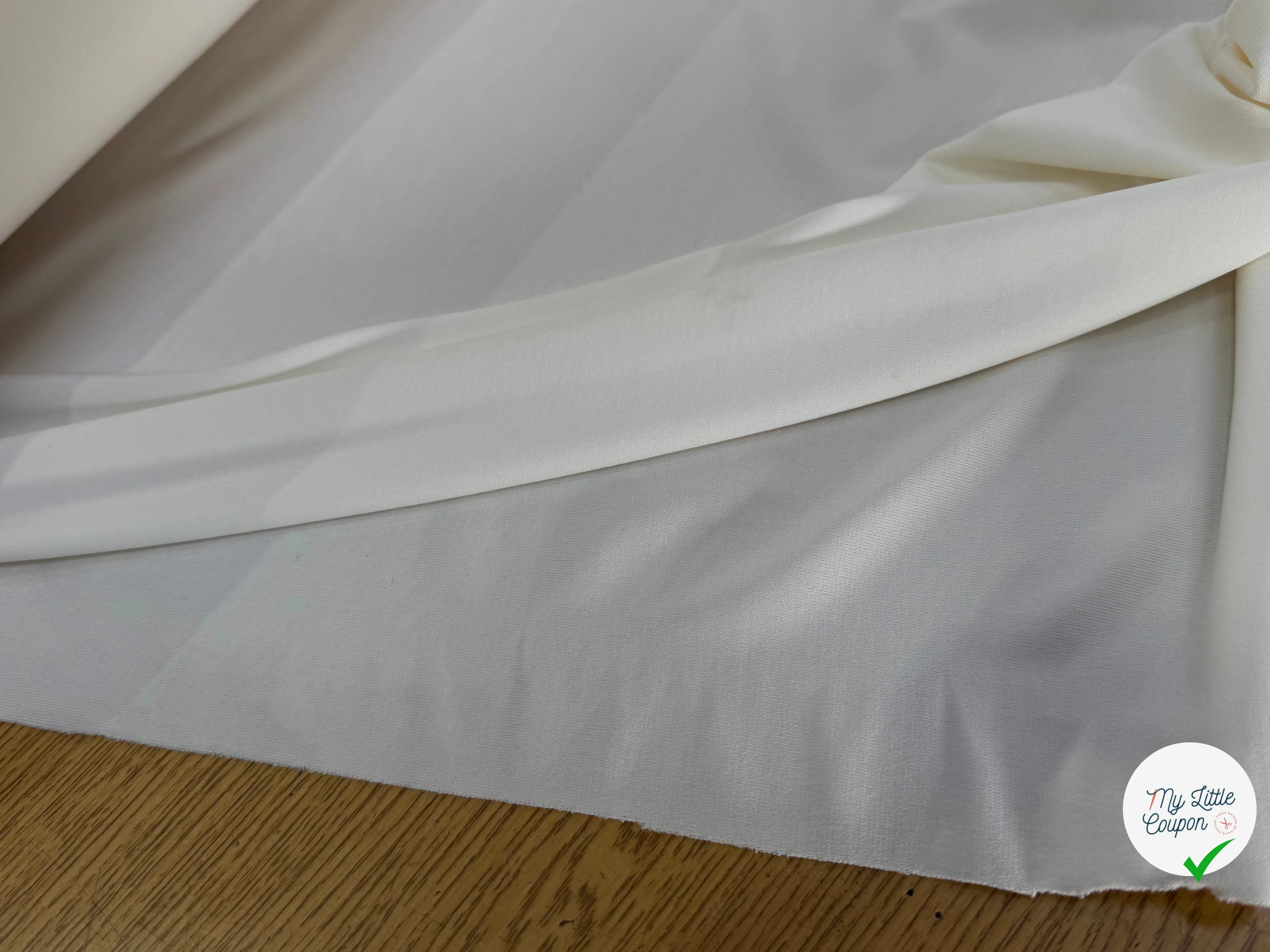 MAILLE STRETCH ET FROIDE BLANC CASSÉ ULTRA CHIC - My Little Coupon