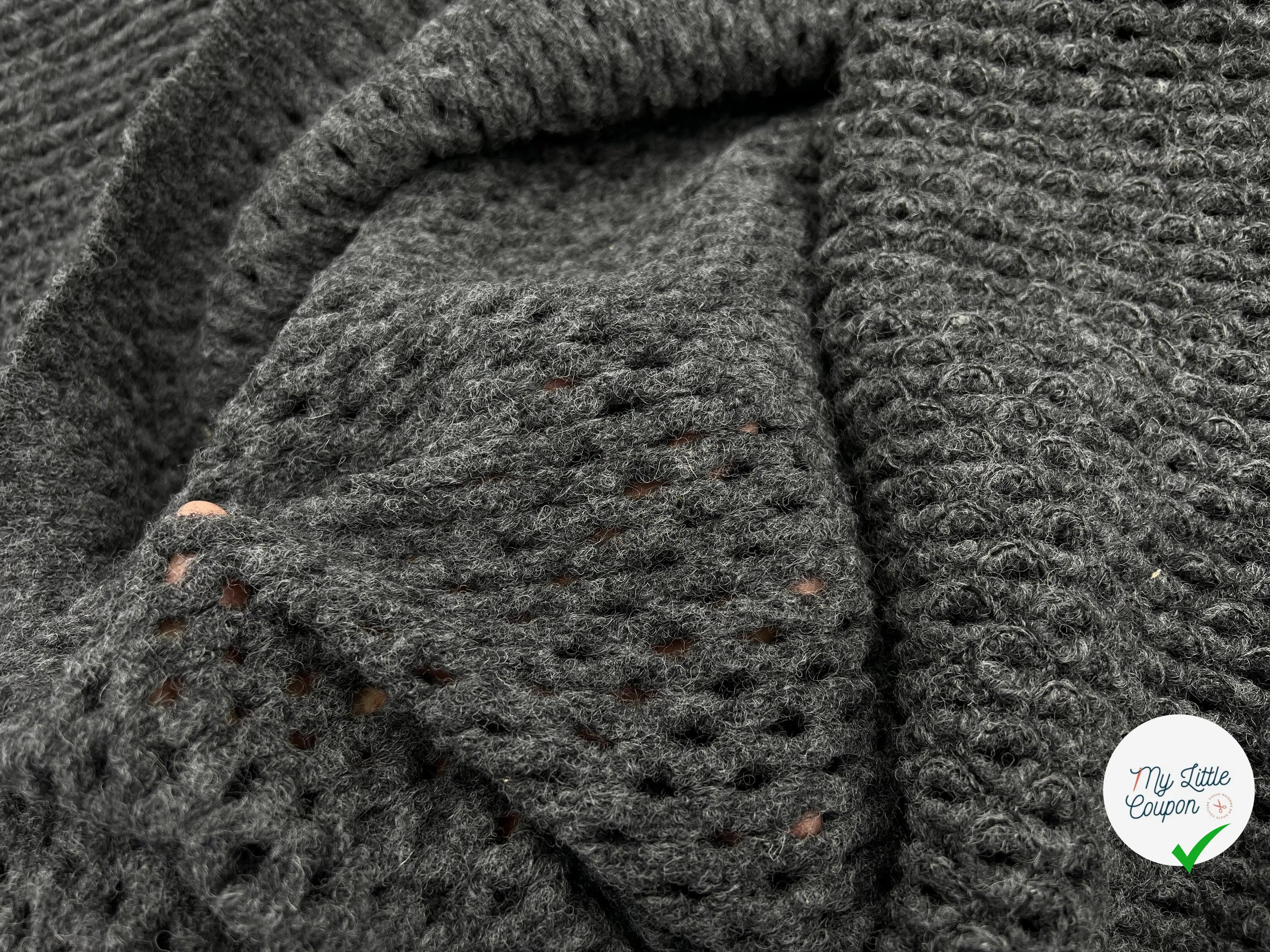 MAILLE TRICOTÉE AÉRÉE DE MOTIFS LOSANGES - coupon de tissu de 3 mètres - My Little Coupon - tissu - coudre