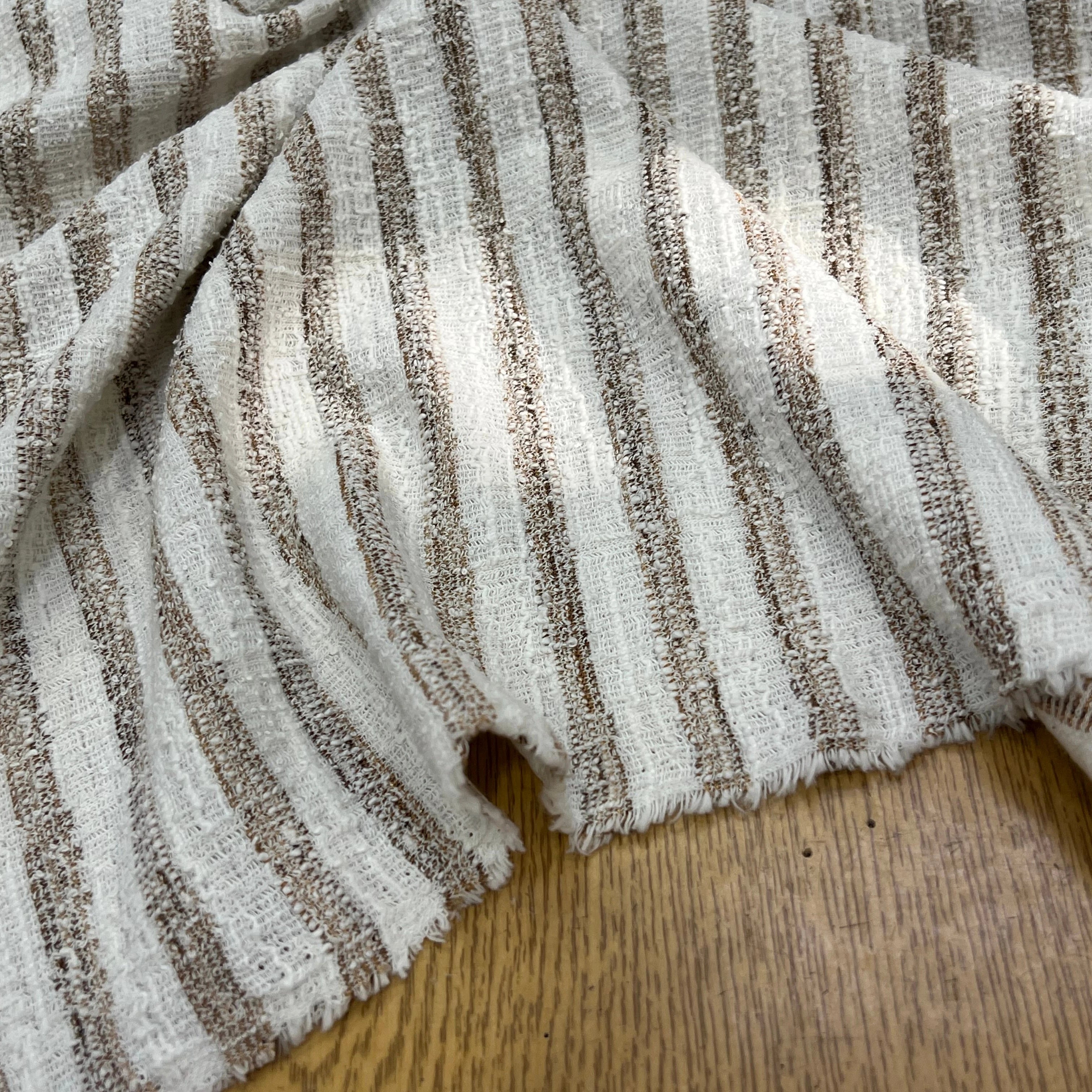 MAILLE TRICOTÉE STRETCH À RAYURES BEIGE MARRONÉ - My Little Coupon