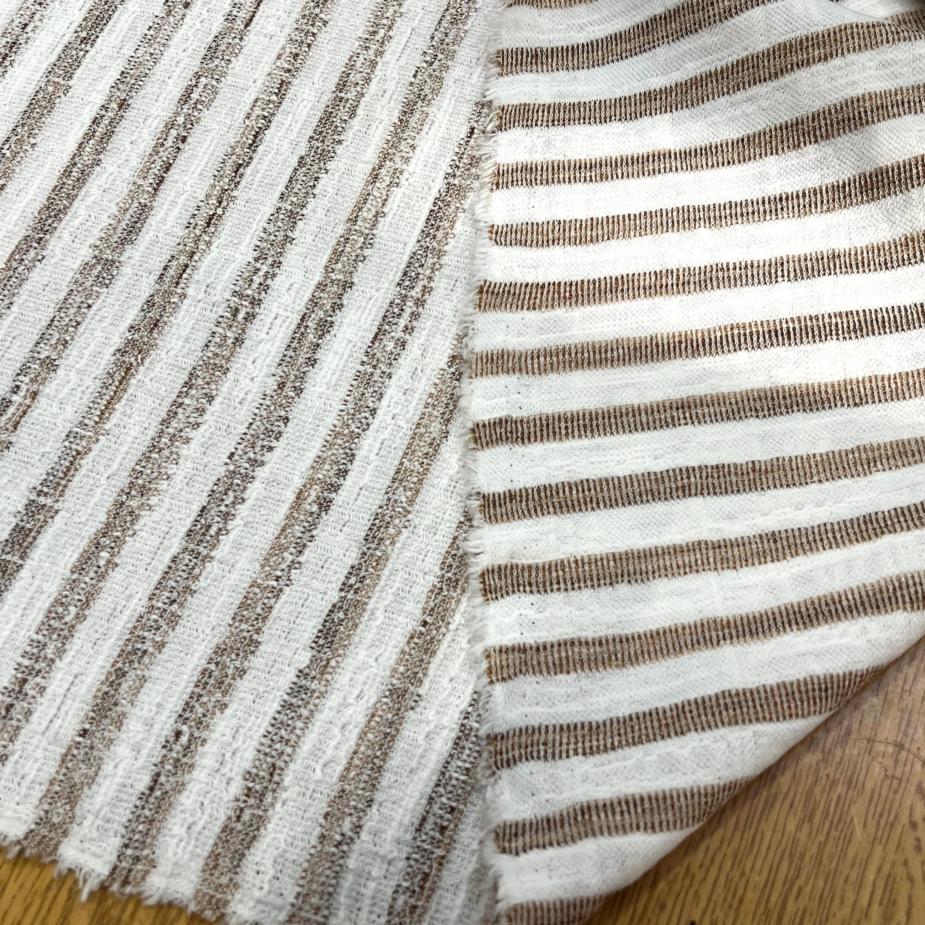 MAILLE TRICOTÉE STRETCH À RAYURES BEIGE MARRONÉ - My Little Coupon