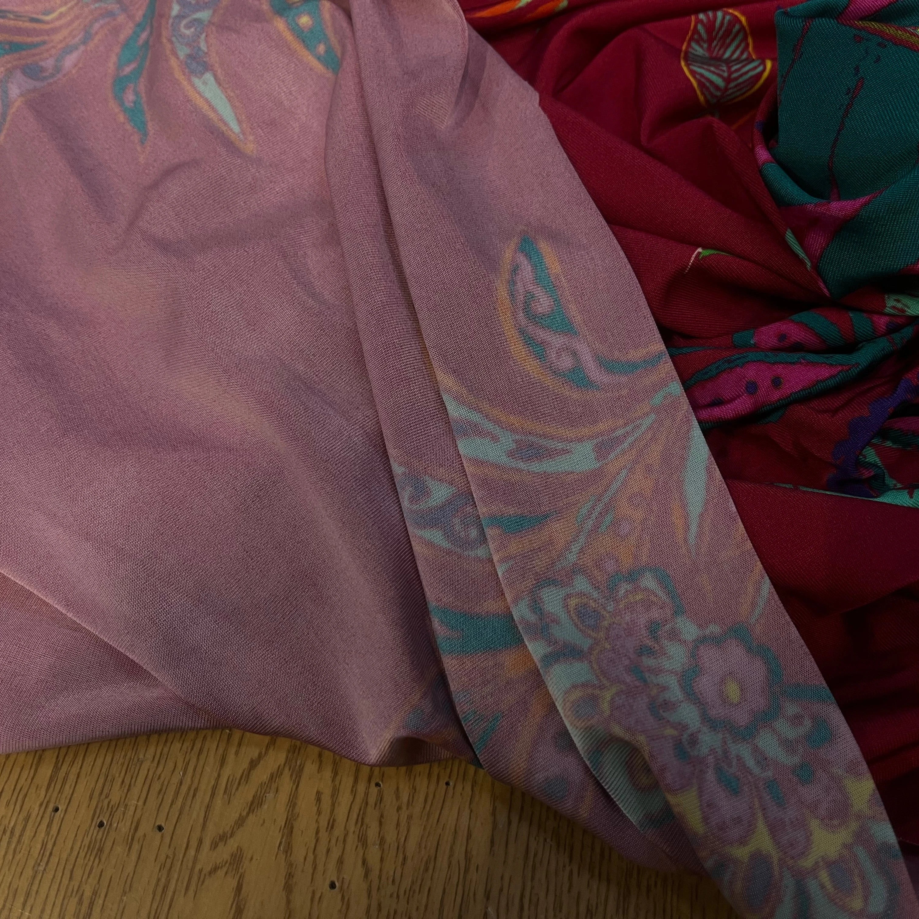 MAILLE VISCOSE BORDEAUX À MOTIFS COEURS ET FEUILLAGES - My Little Coupon