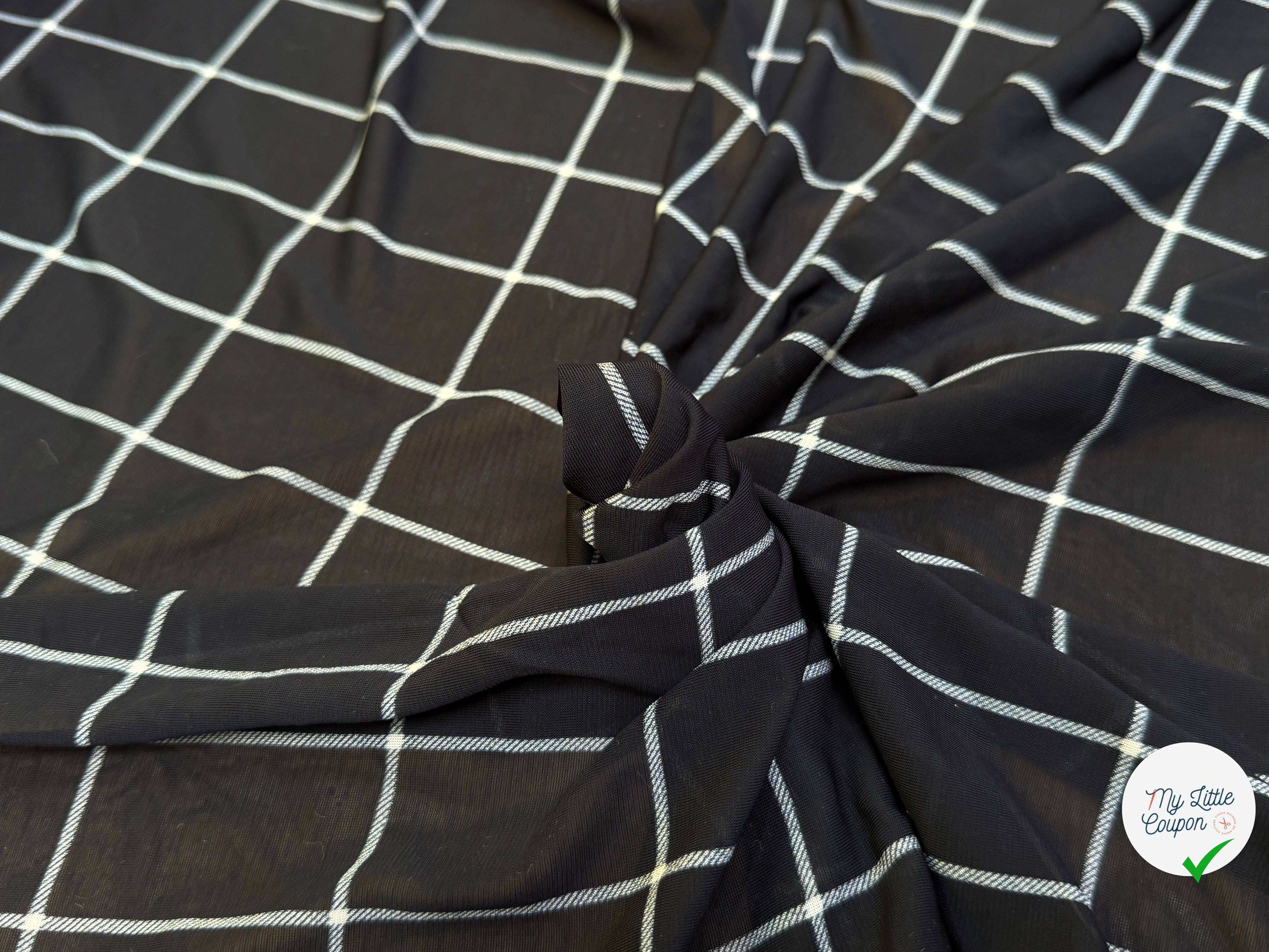 MAILLE VISCOSE FINE ET FLUIDE NOIR À CARREAUX - My Little Coupon