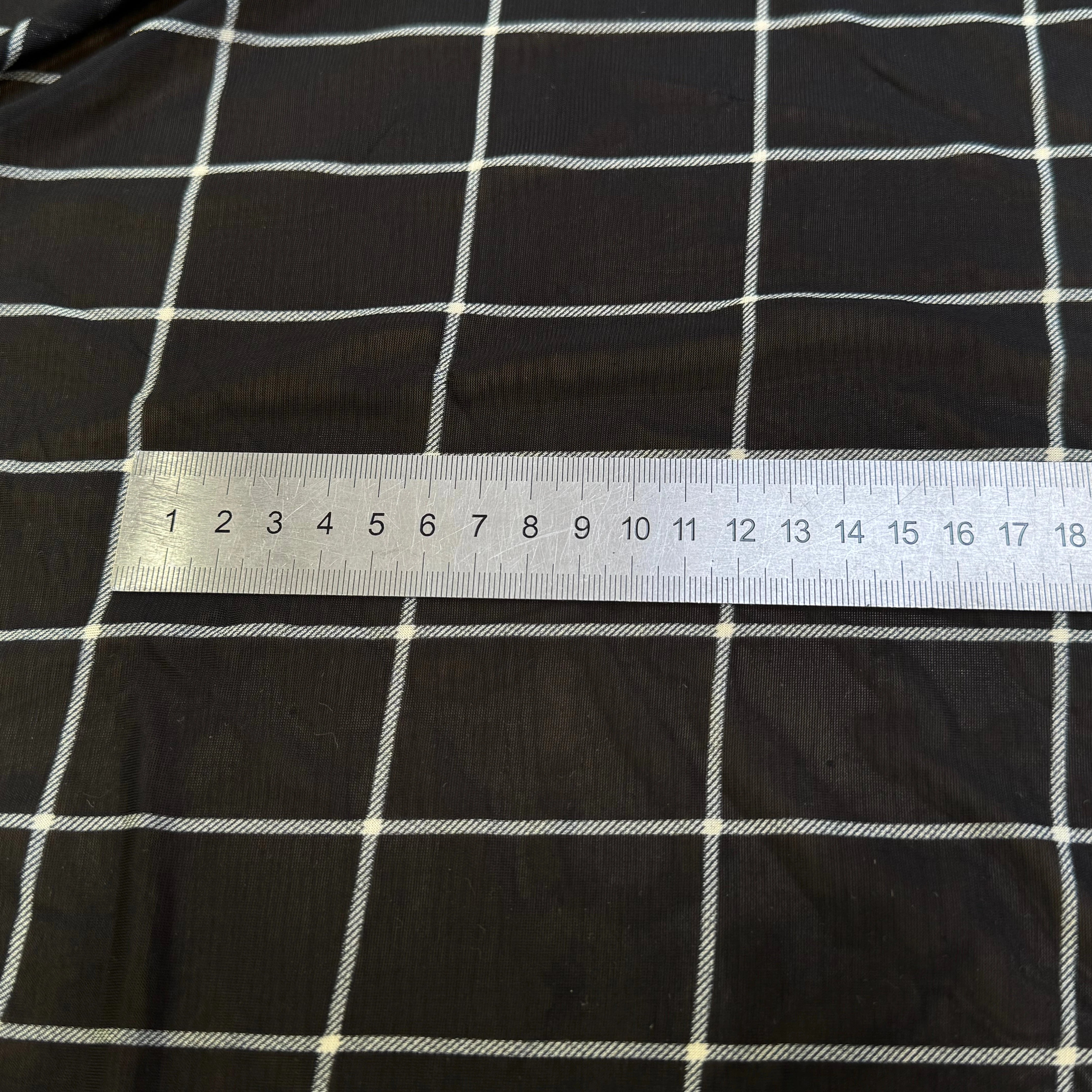 MAILLE VISCOSE FINE ET FLUIDE NOIR À CARREAUX - My Little Coupon