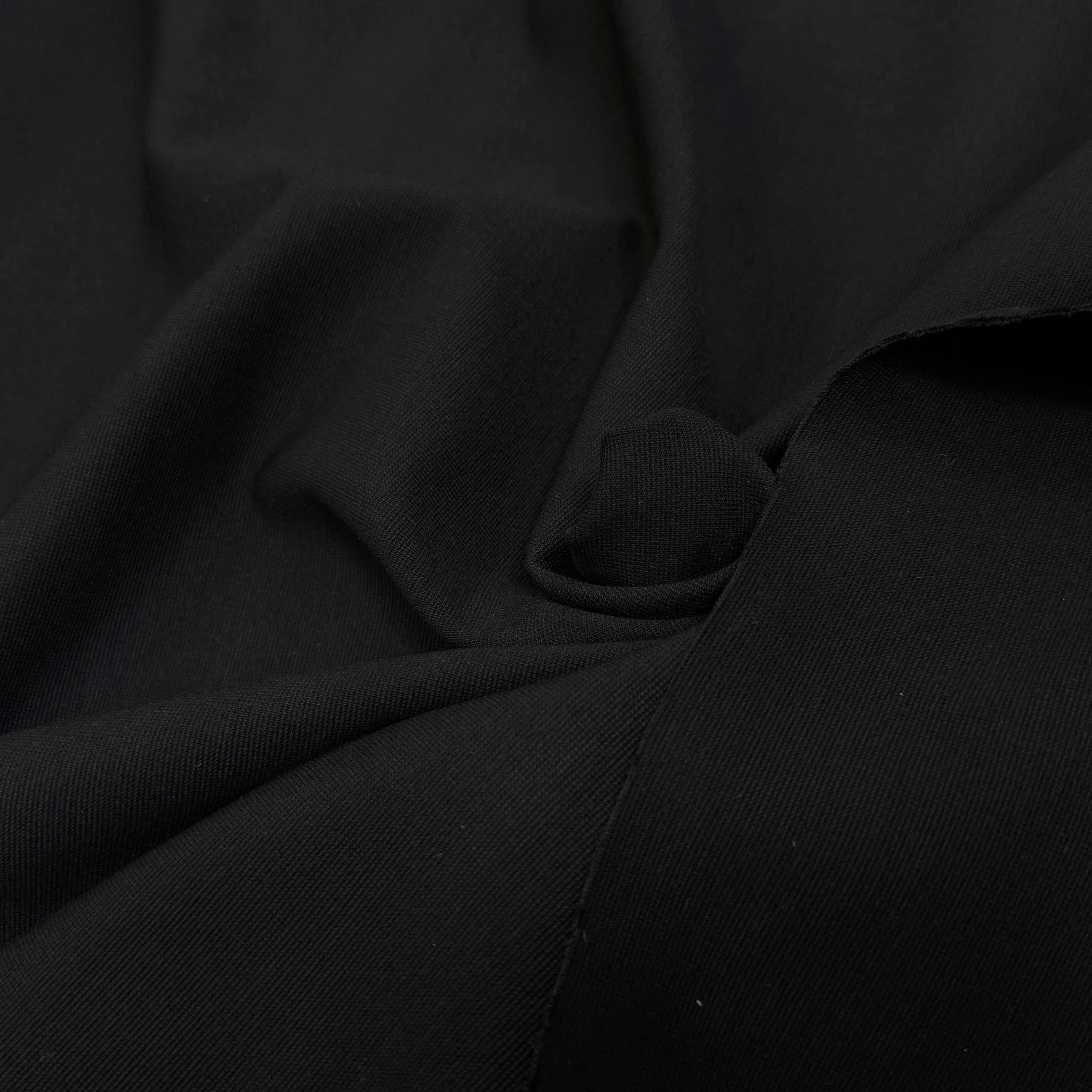 MAILLE VISCOSE LOURDE NOIR ULTRA STRETCH 85% VISCOSE - My Little Coupon