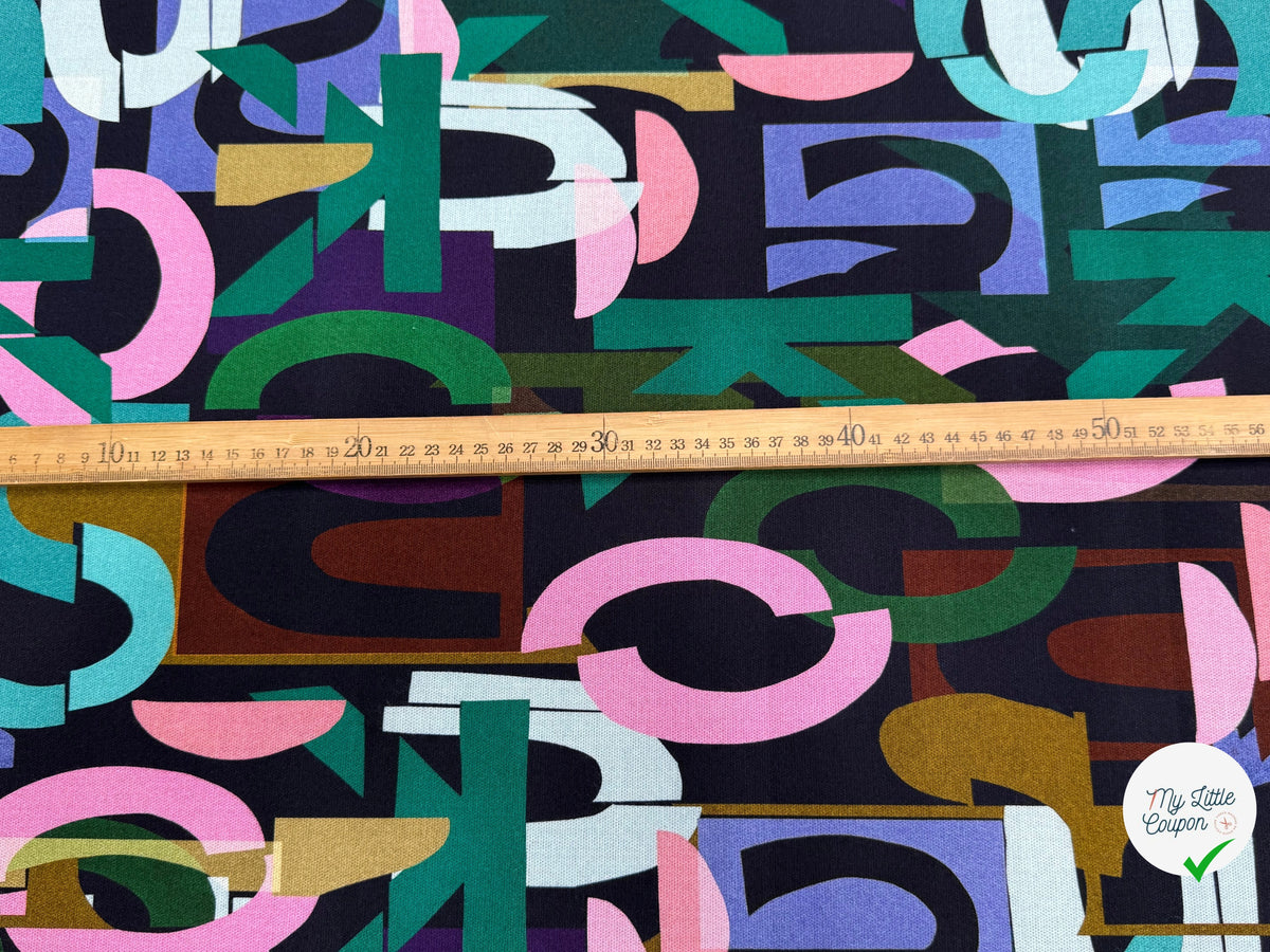 MAILLE VISCOSE STRETCH IMPRIMÉ ALPHABET MULTICOLORE - My Little Coupon