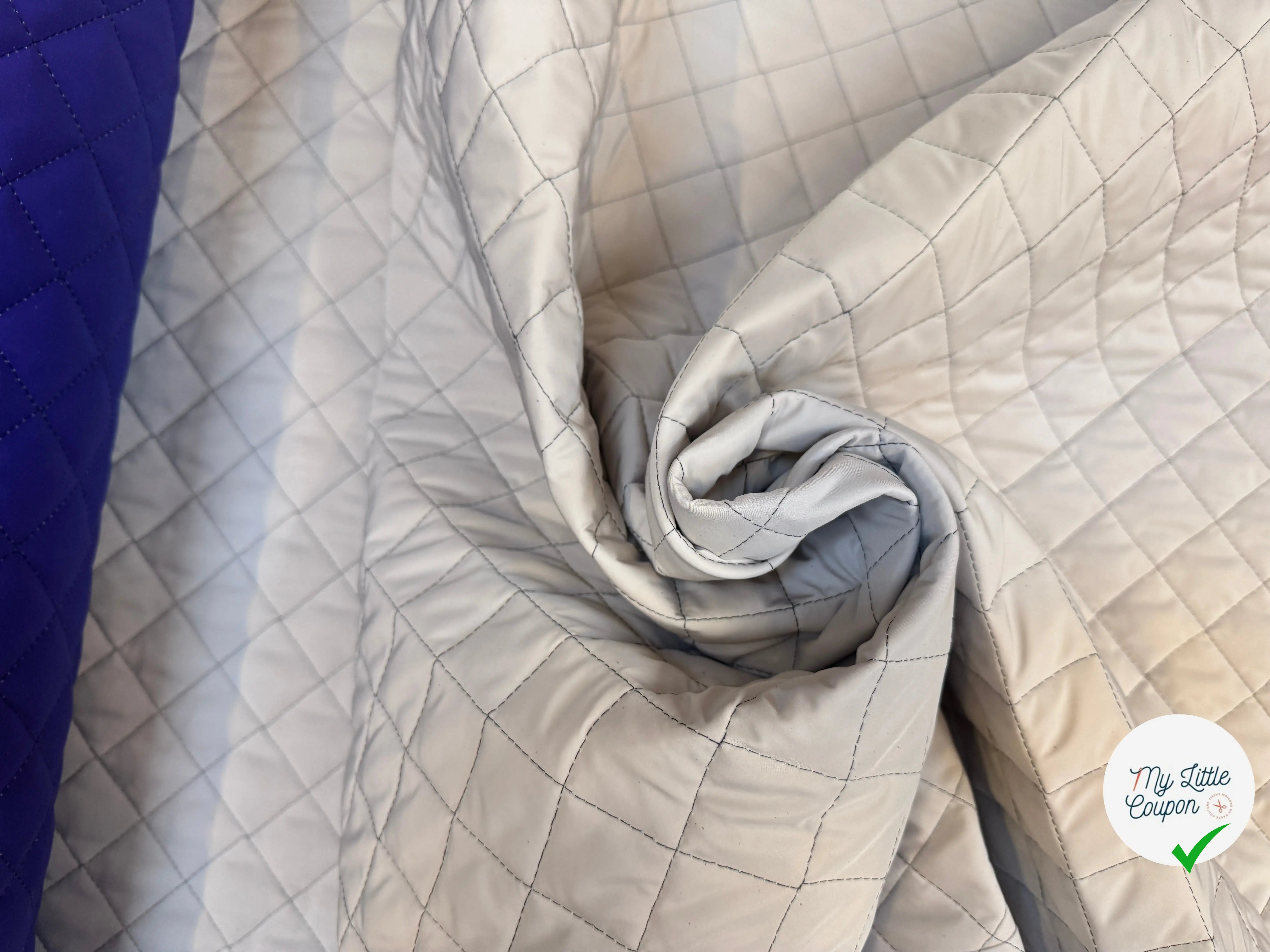 MATELASSÉ DOUBLE FACE VINYL BLEU VIOLET DOUBLURE BEIGE - My Little Coupon