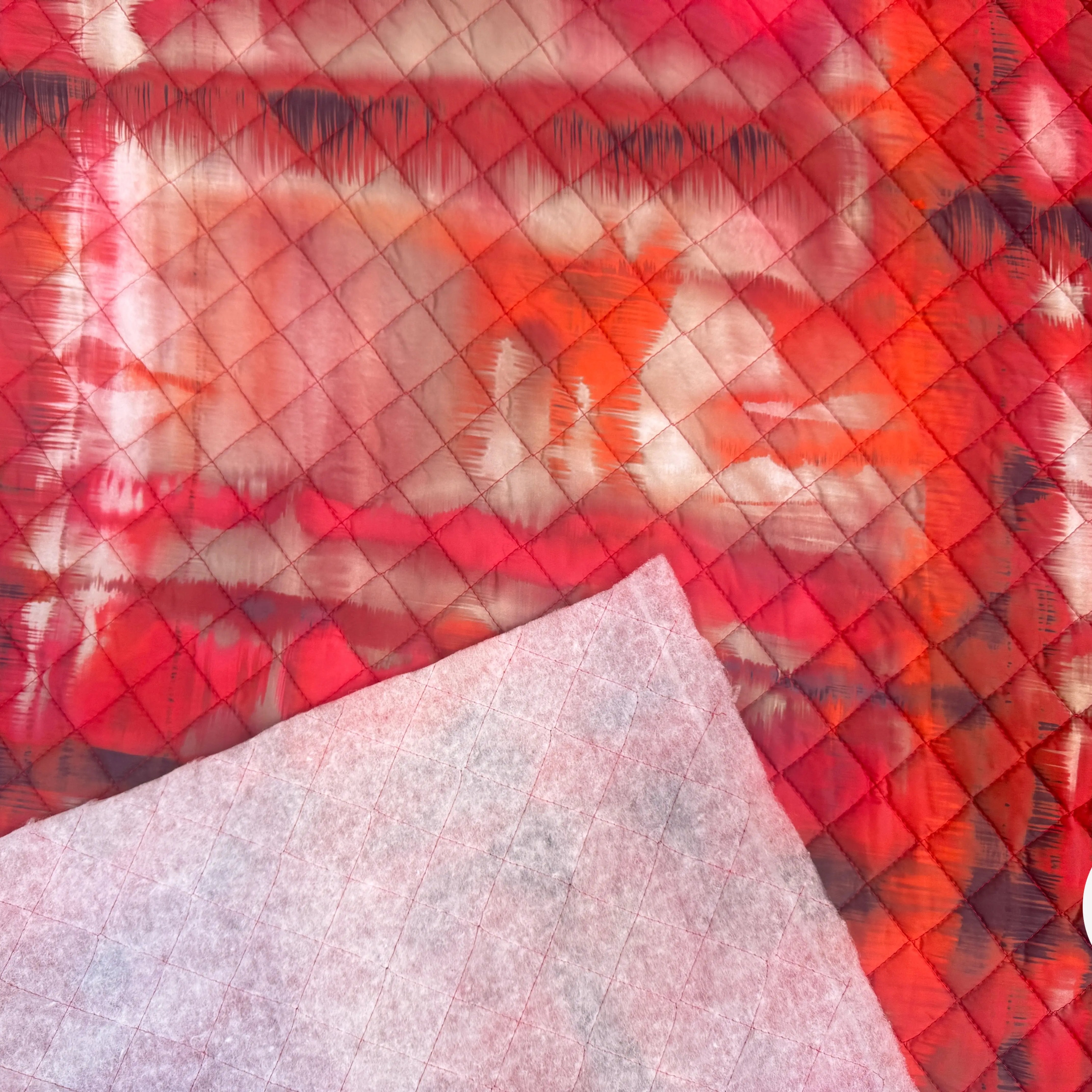 MATELASSÉ SIMPLE FACE NYLON IMPRIME ROUGE - My Little Coupon