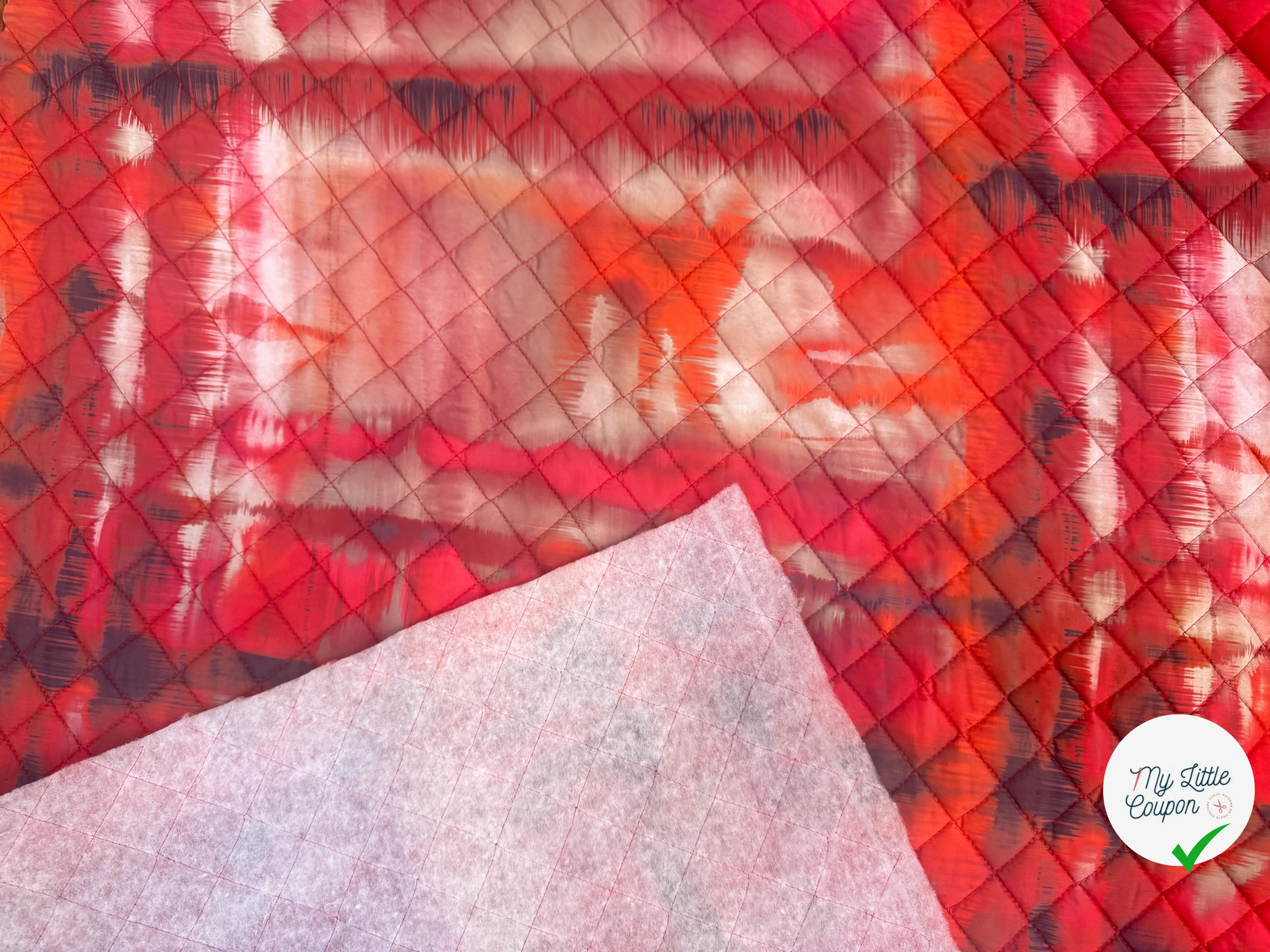 MATELASSÉ SIMPLE FACE NYLON IMPRIME ROUGE - My Little Coupon