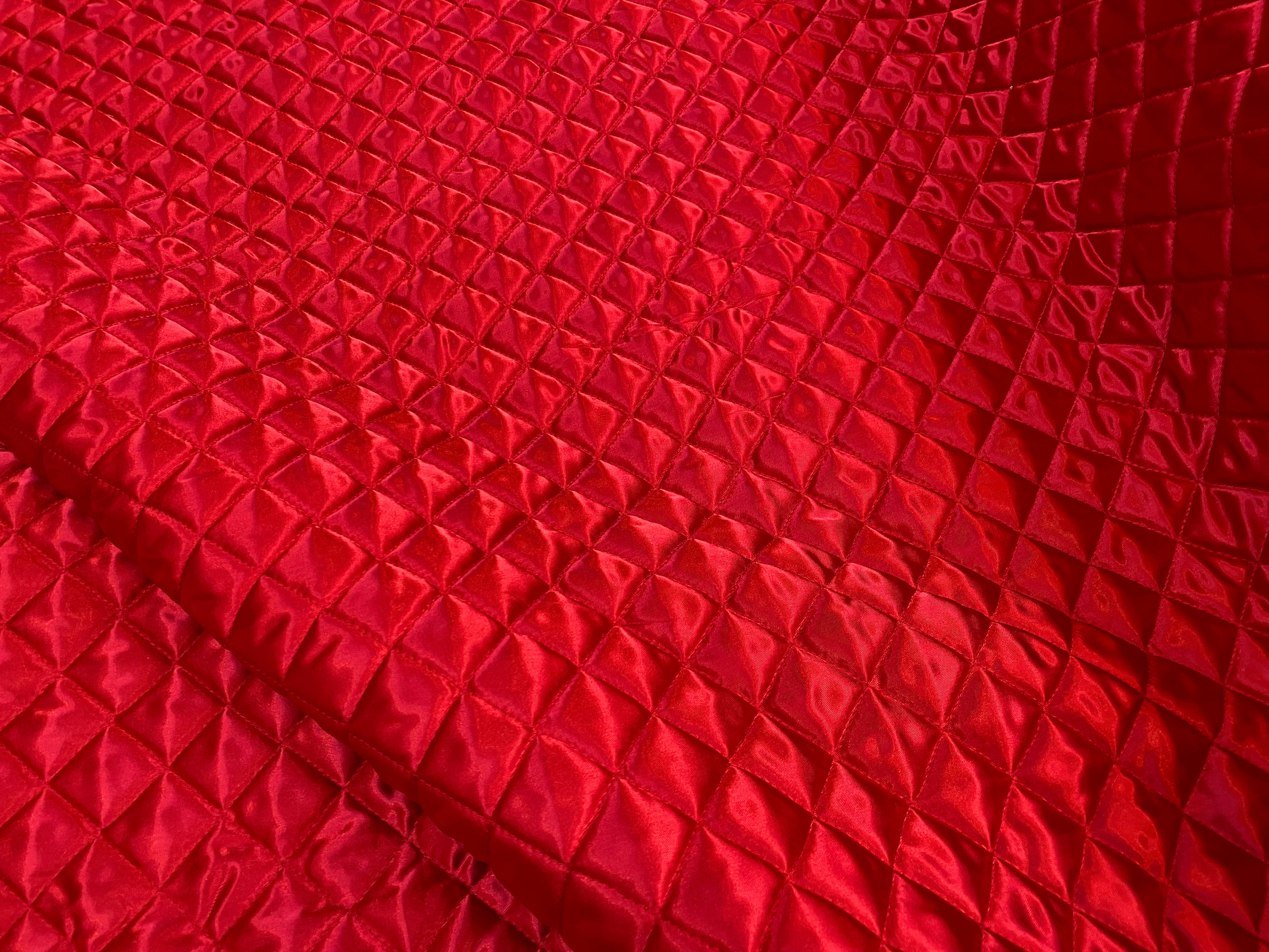 MATELASSÉ SIMPLE FACE SATIN BRILLANT ROUGE - My Little Coupon