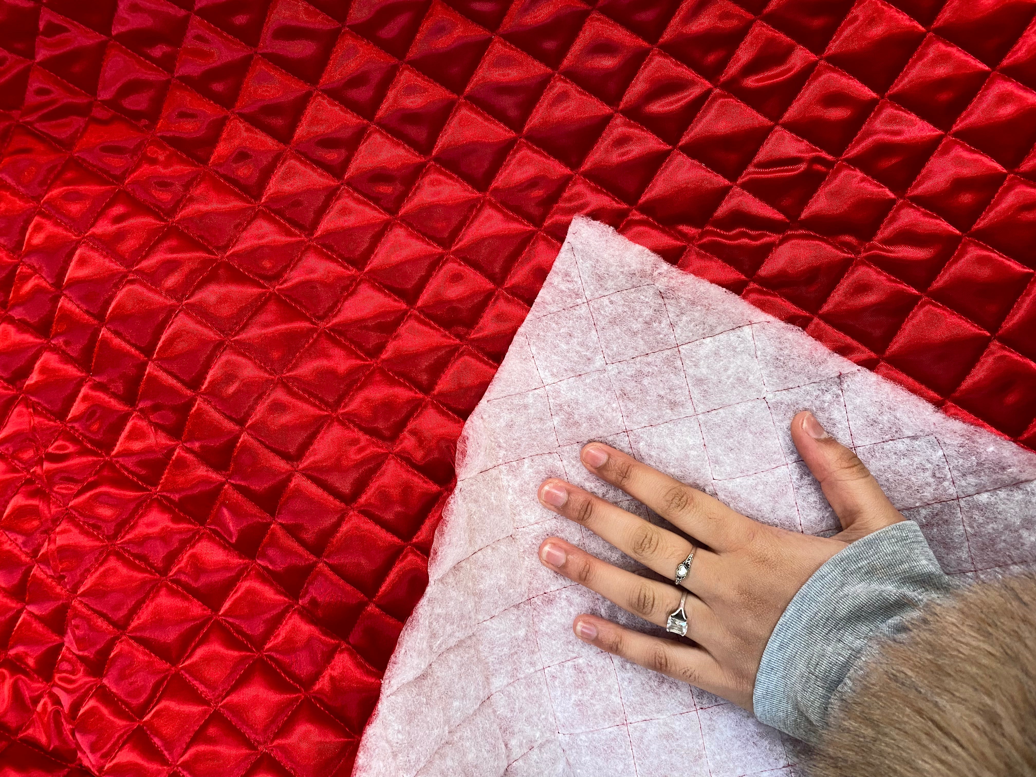 MATELASSÉ SIMPLE FACE SATIN BRILLANT ROUGE - My Little Coupon