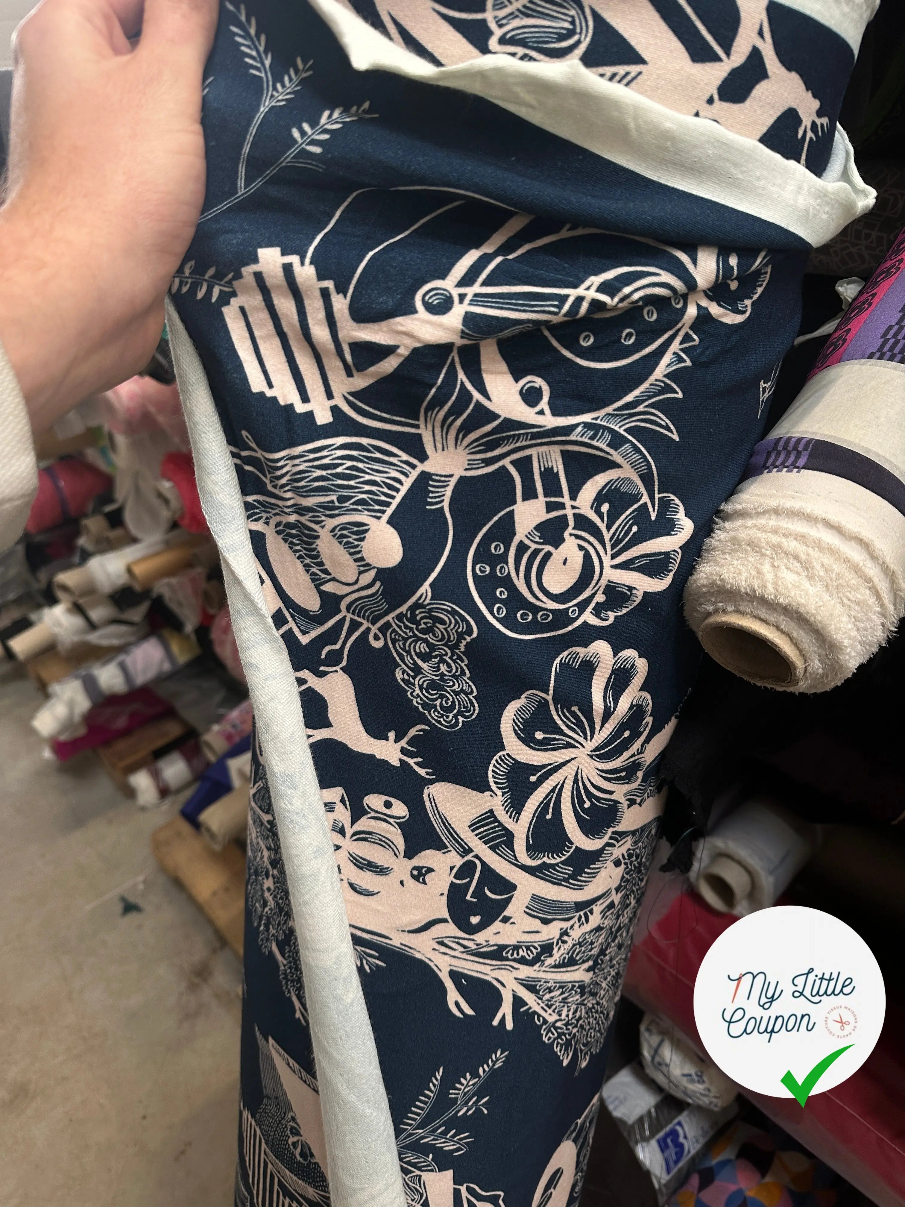 MOLLETON FOND BLEU MOTIVO ASTRATTO - My Little Coupon