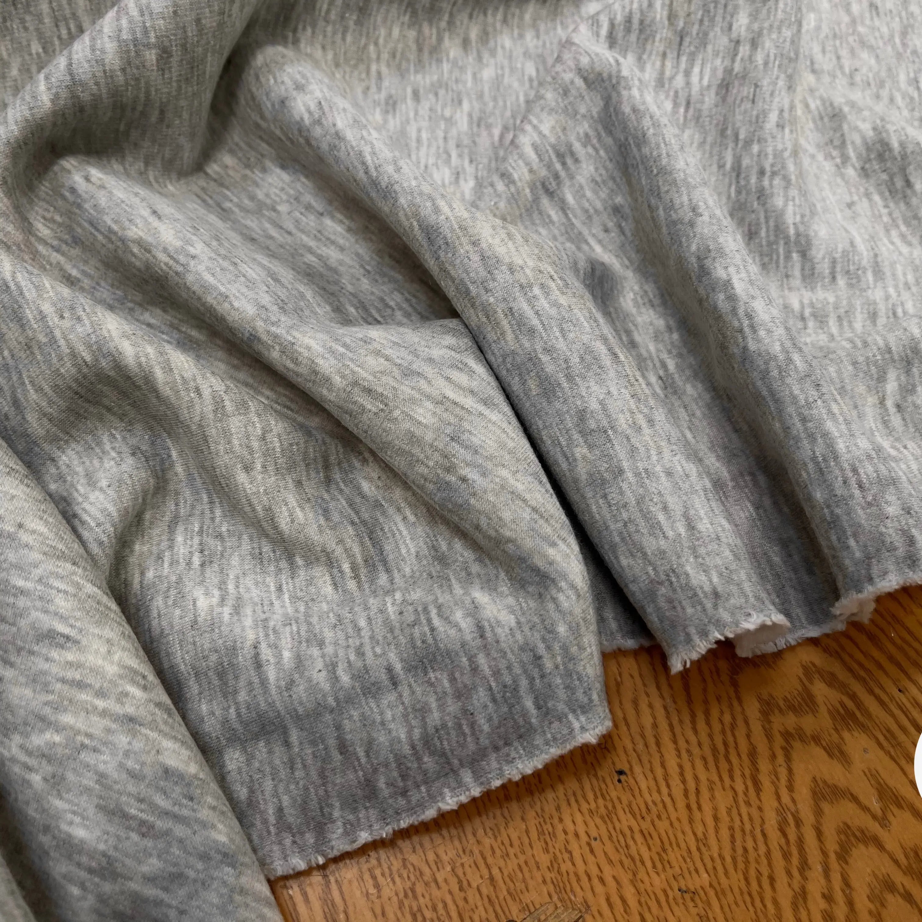 MOLLETON TOUT DOUX ENVERS GRATTÉ MADE IN FRANCE 280 GRIS SCORIE 56 - My Little Coupon