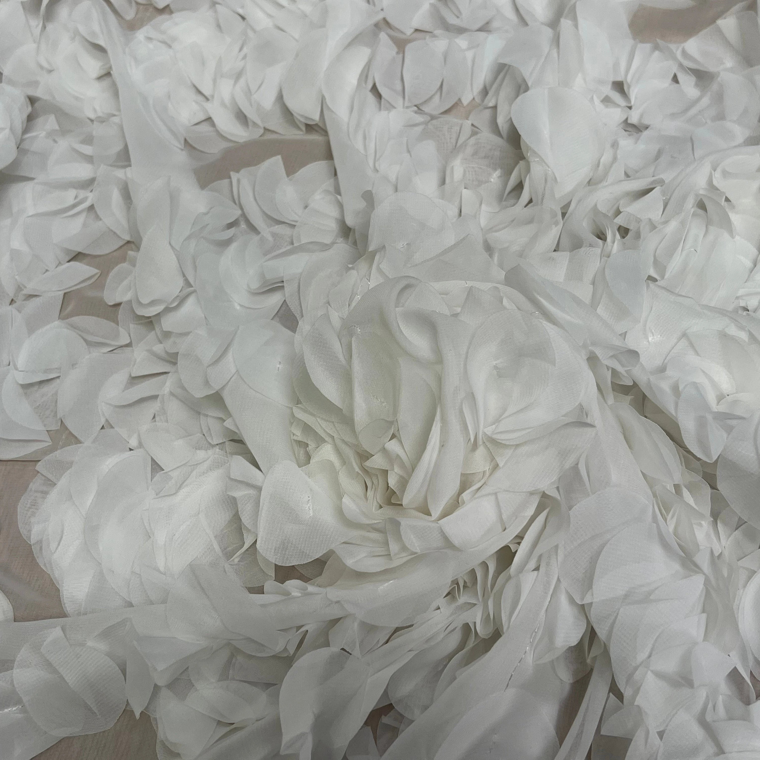MOTIF PÉTALES COUSUES BLANC - My Little Coupon