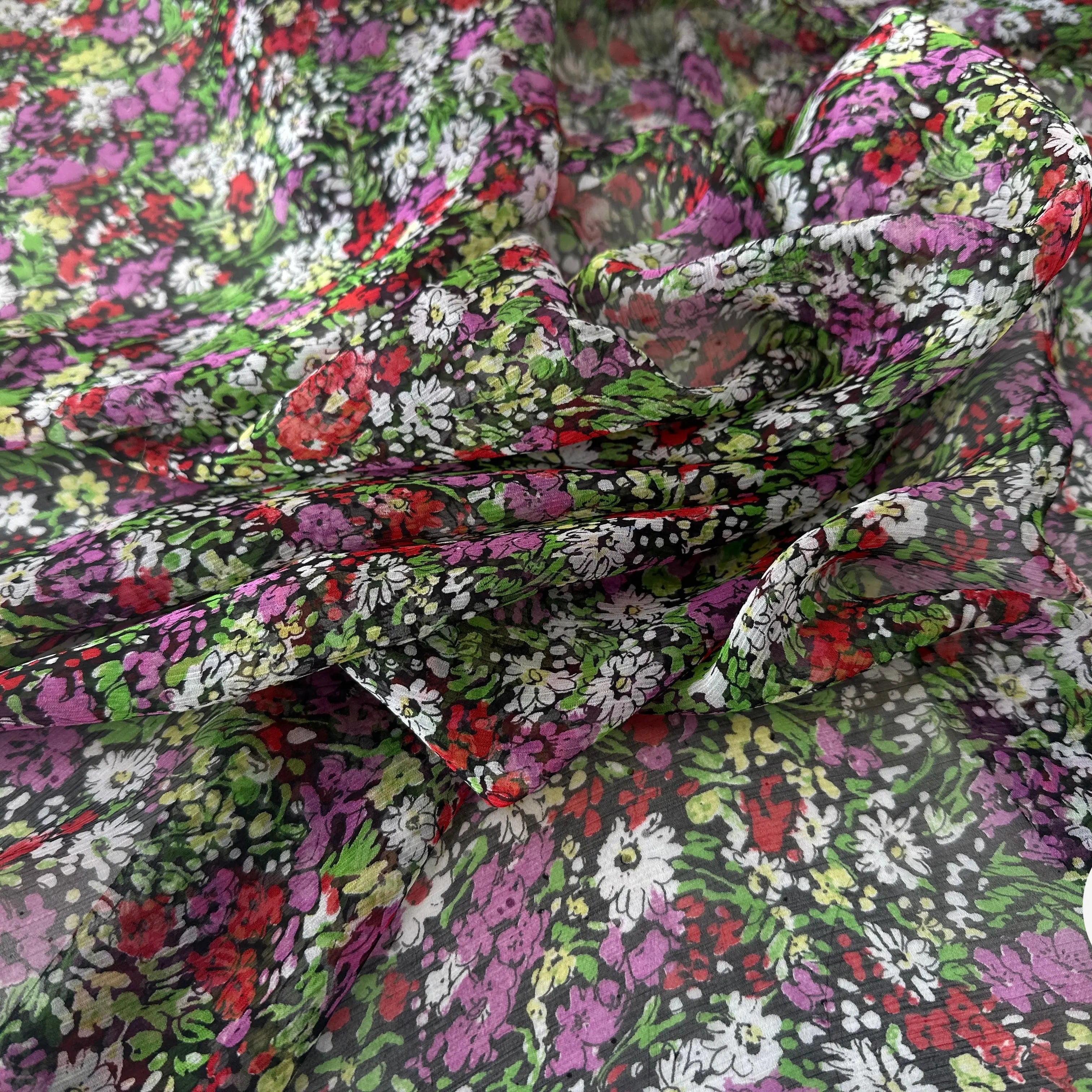 MOUSSELINE DE SOIE PETITES FLEURS FOND NOIR MLC INTERN