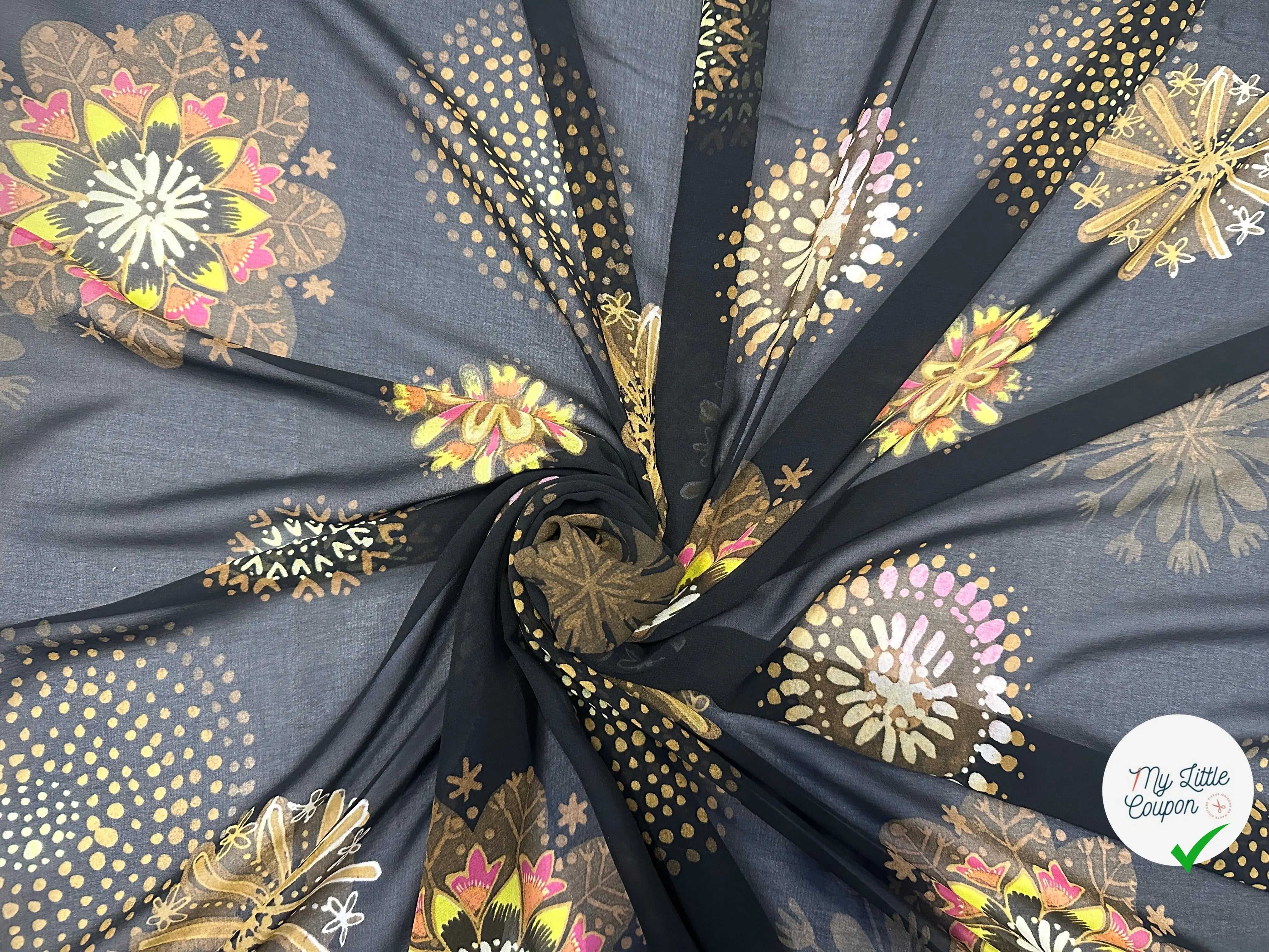 MOUSSELINE PETALES ABSTRAITES FOND NOIR - My Little Coupon