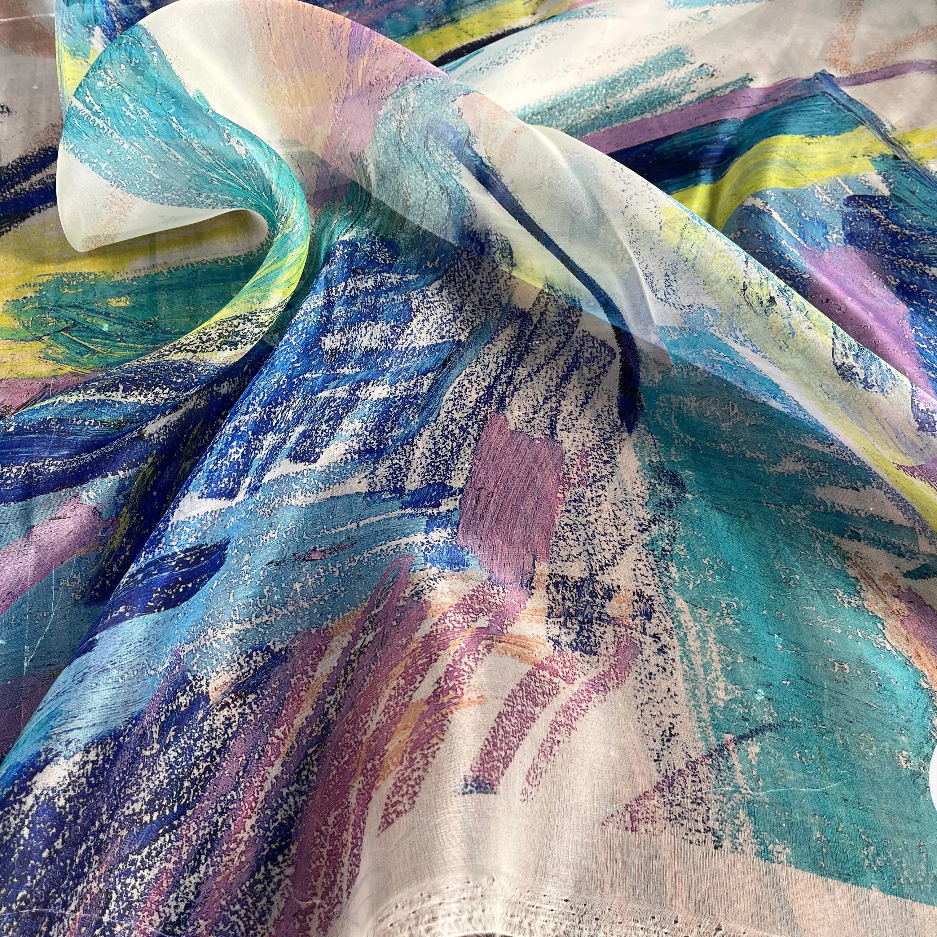 ORGANZA DE SOIE IMPRIMÉ GRAPHIQUE OCÉAN BLEU RAPPEL DE JAUNE - My Little Coupon