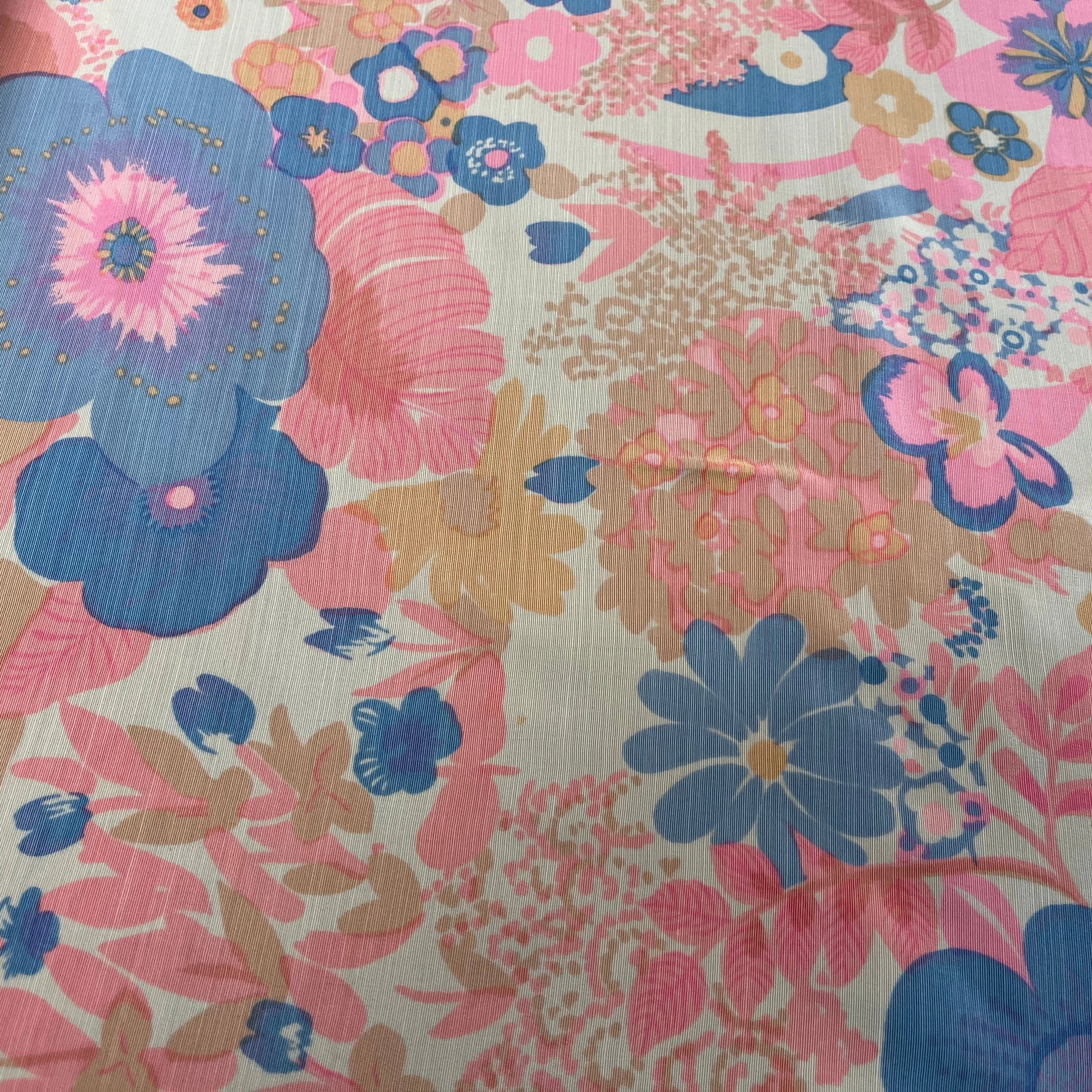 OTTOMAN LAINE VISCOSE FOND BEIGE MOTIF FLEURS ROSE BLEU 95CM - My Little Coupon