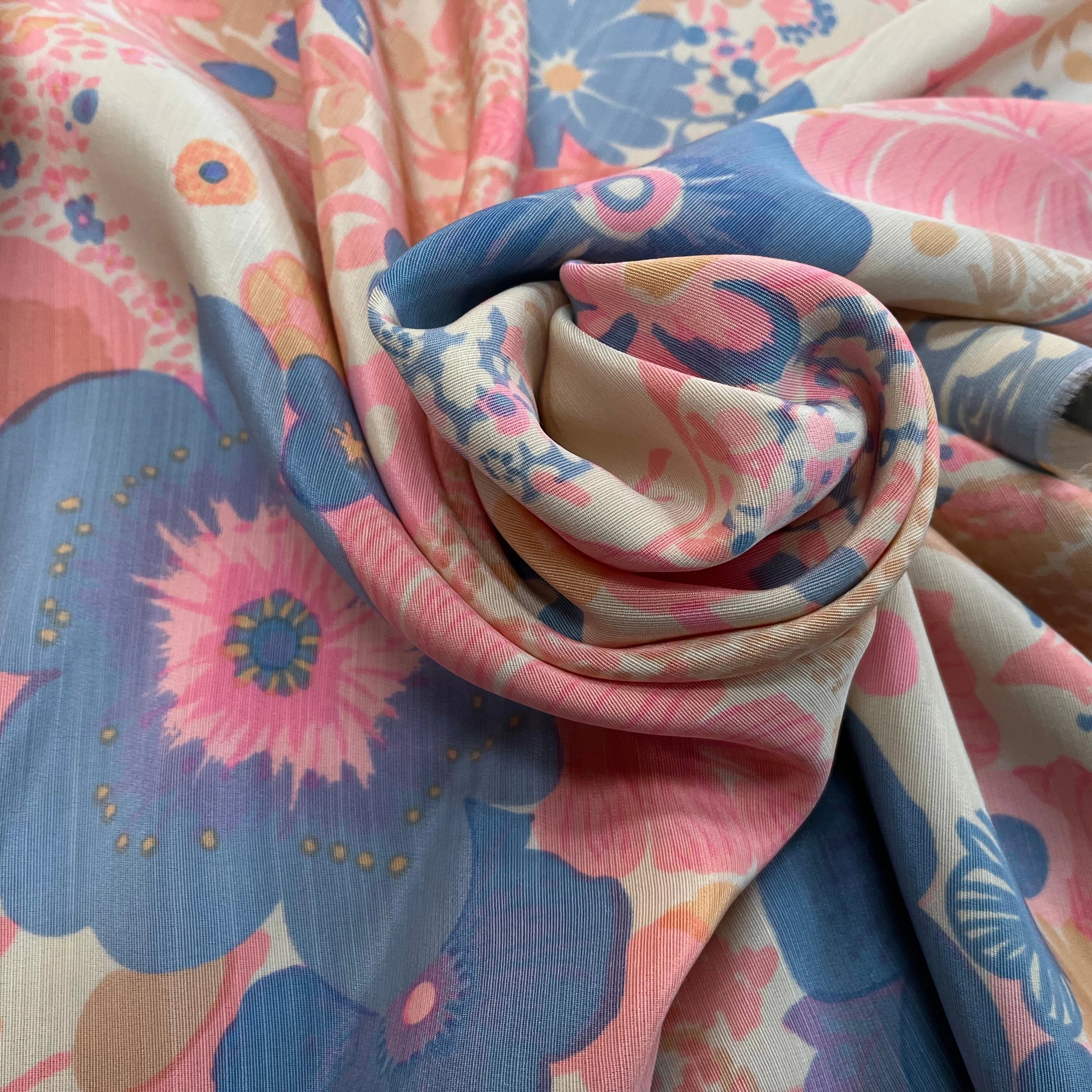 OTTOMAN LAINE VISCOSE FOND BEIGE MOTIF FLEURS ROSE BLEU 95CM - My Little Coupon