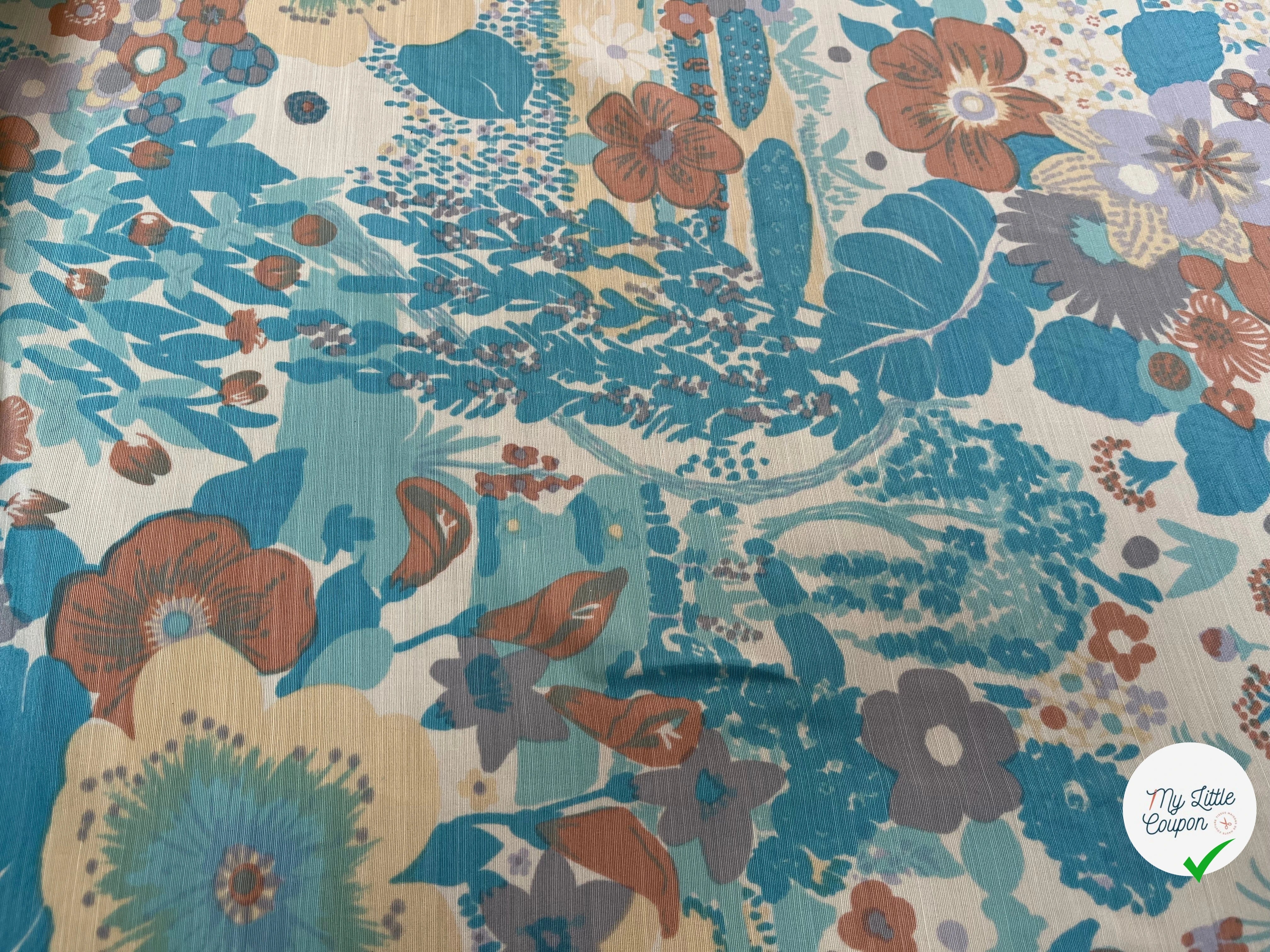 OTTOMAN LAINE VISCOSE FOND ÉCRU MOTIF FLEURS BLEU MARRON VERT 95CM - My Little Coupon