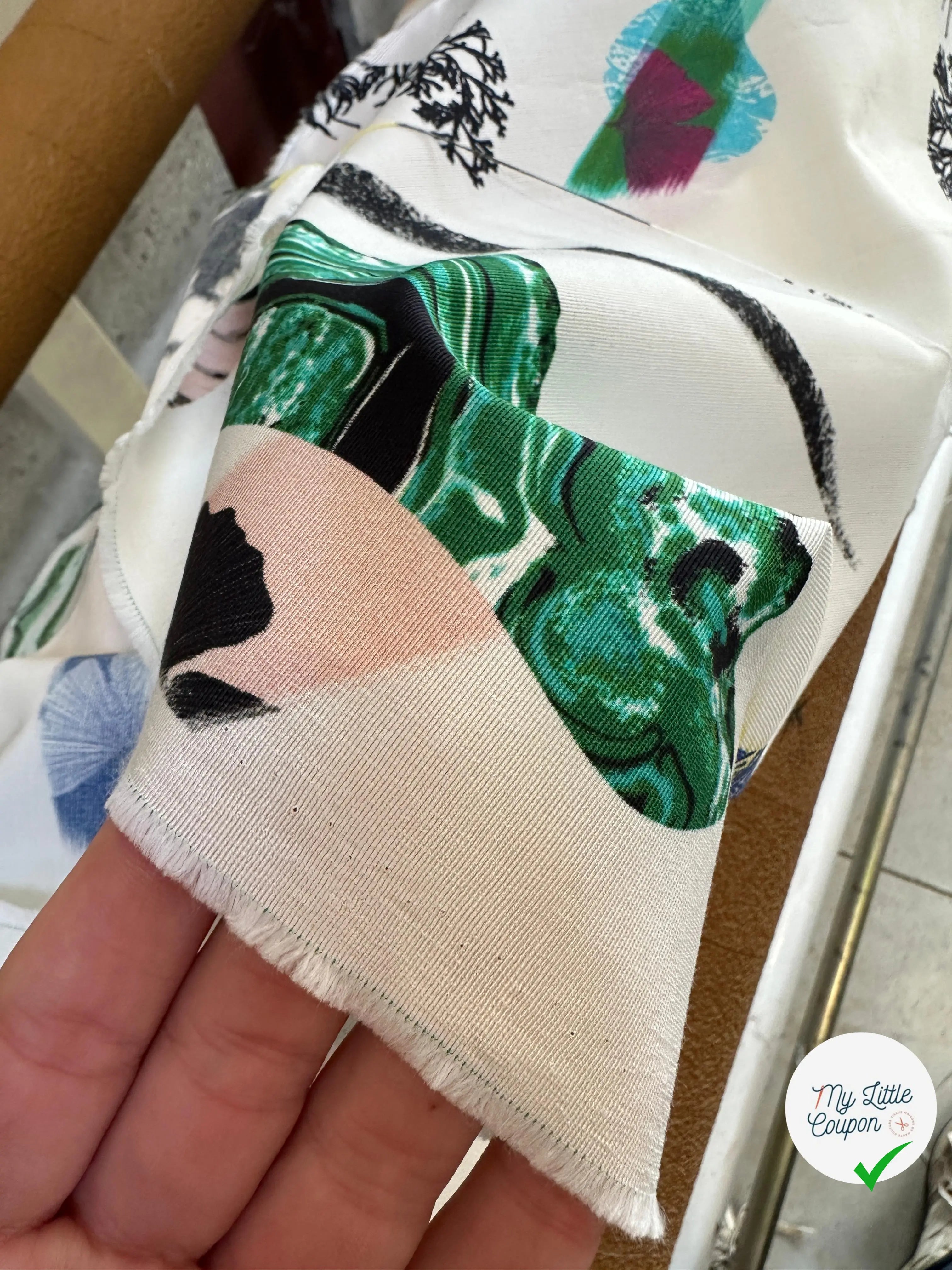 OTTOMAN SOUPLE VISCOSE ALLINEAMENTO DEI PIANETI - My Little Coupon