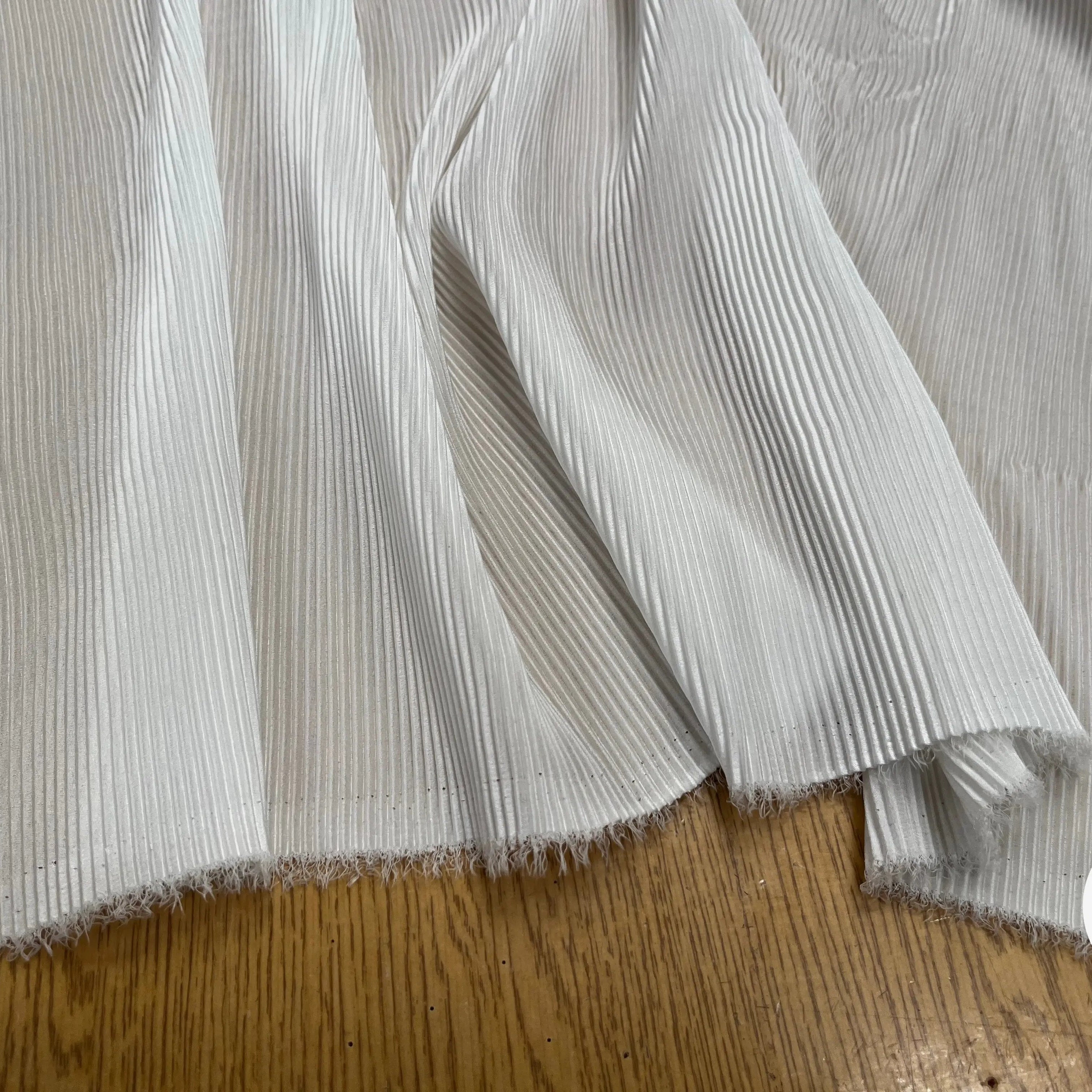 OTTOMAN ULTRA STRECH BLANC CASSÉ - My Little Coupon