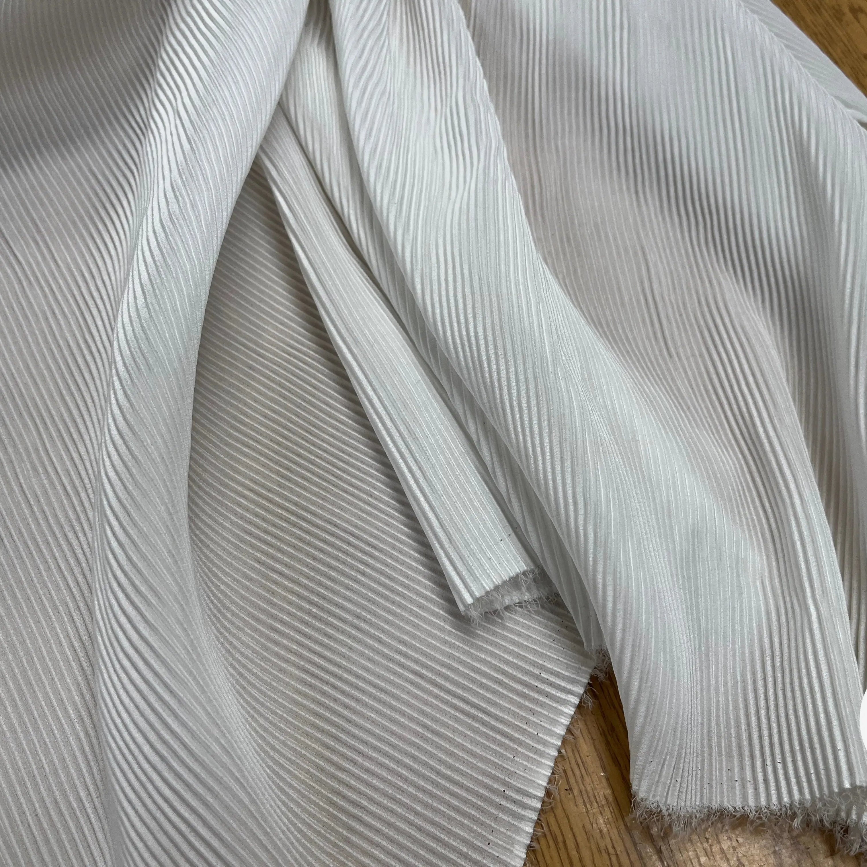 OTTOMAN ULTRA STRECH BLANC CASSÉ - My Little Coupon