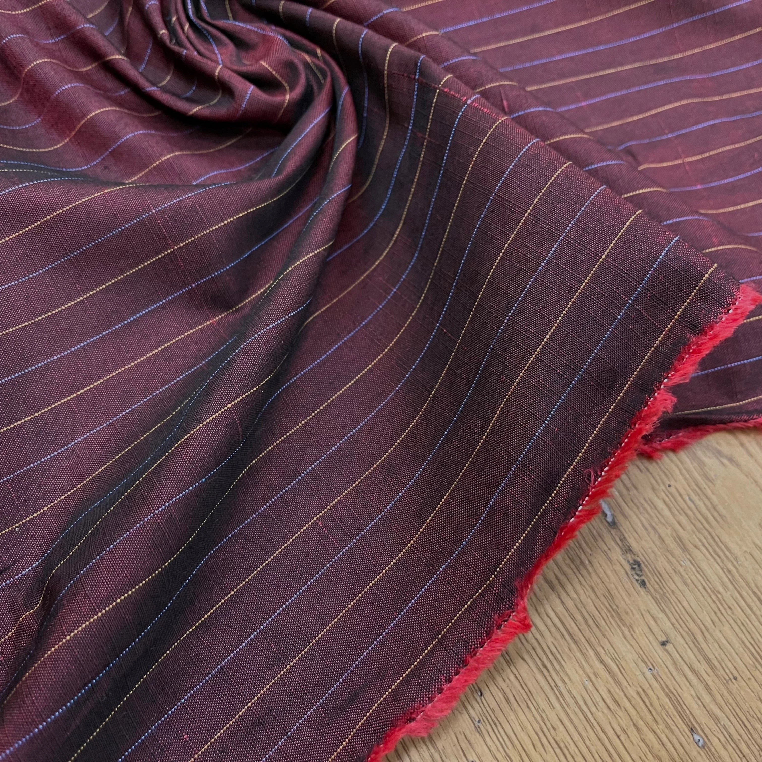 OXFORD DRU VISCOSE ROUGE WINE À RAYURES BLEU&JAUNE - My Little Coupon