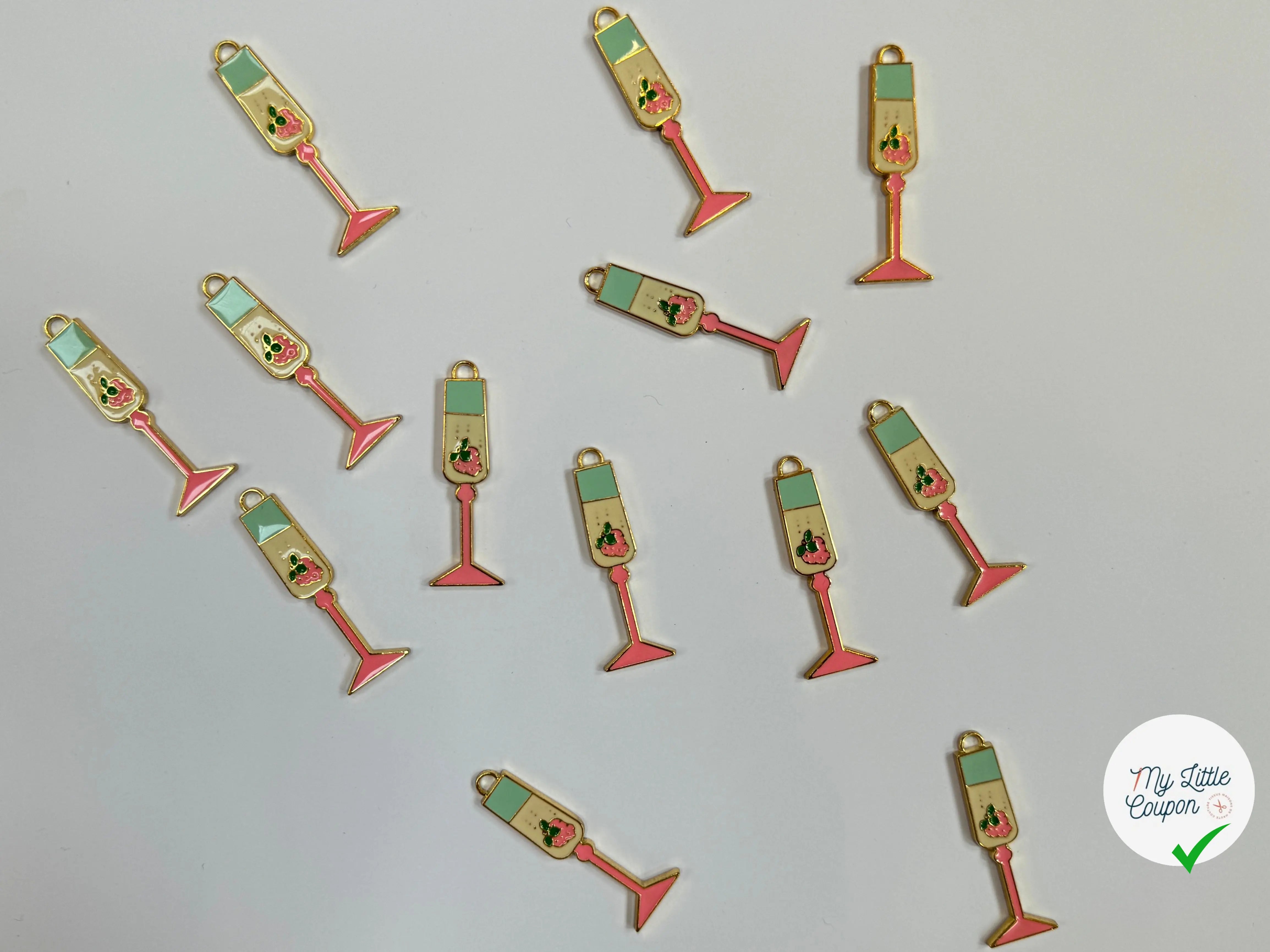 PENDENTIF BULLES DE FRAISES CREME - My Little Coupon