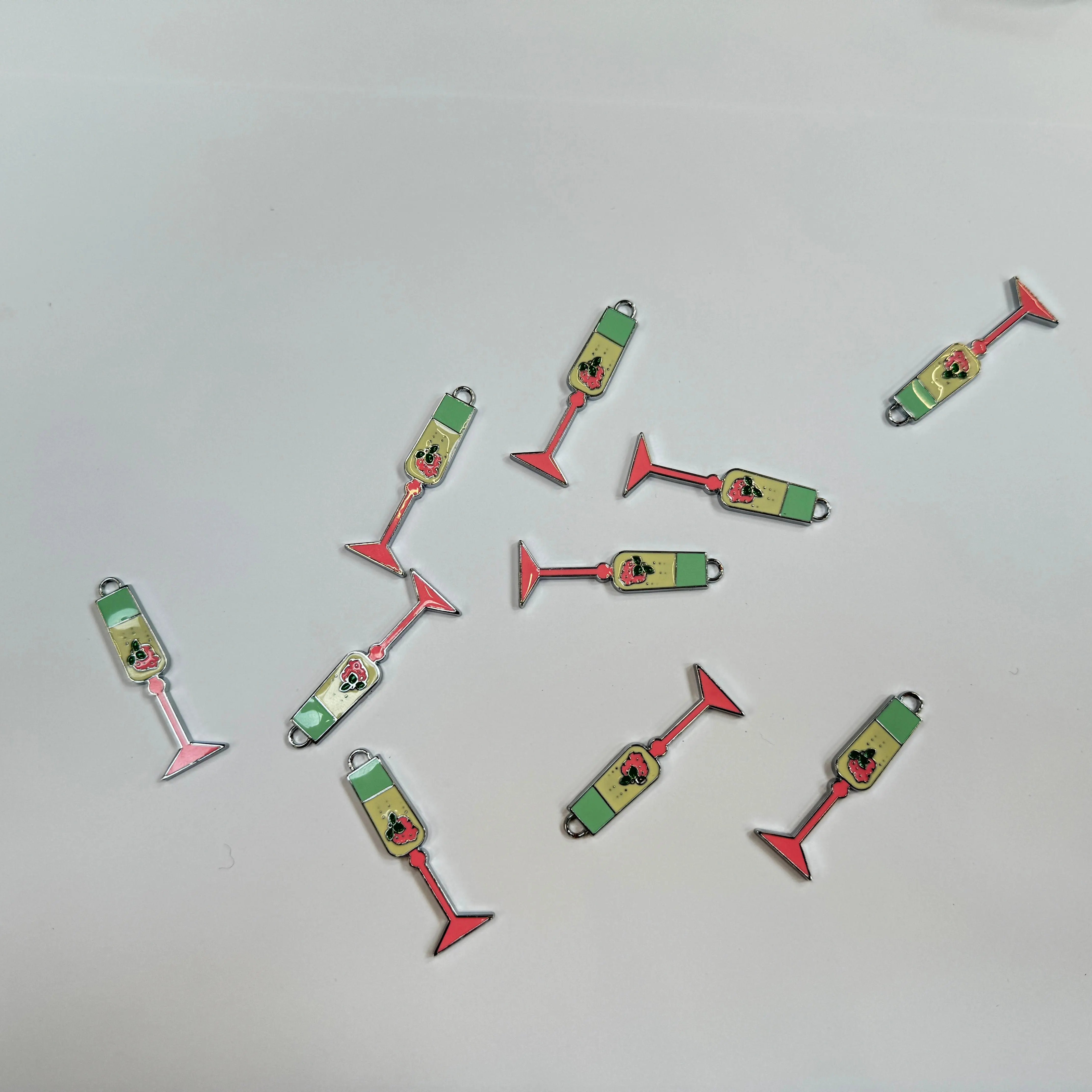 PENDENTIF BULLES DE FRAISES IVOIRE - My Little Coupon