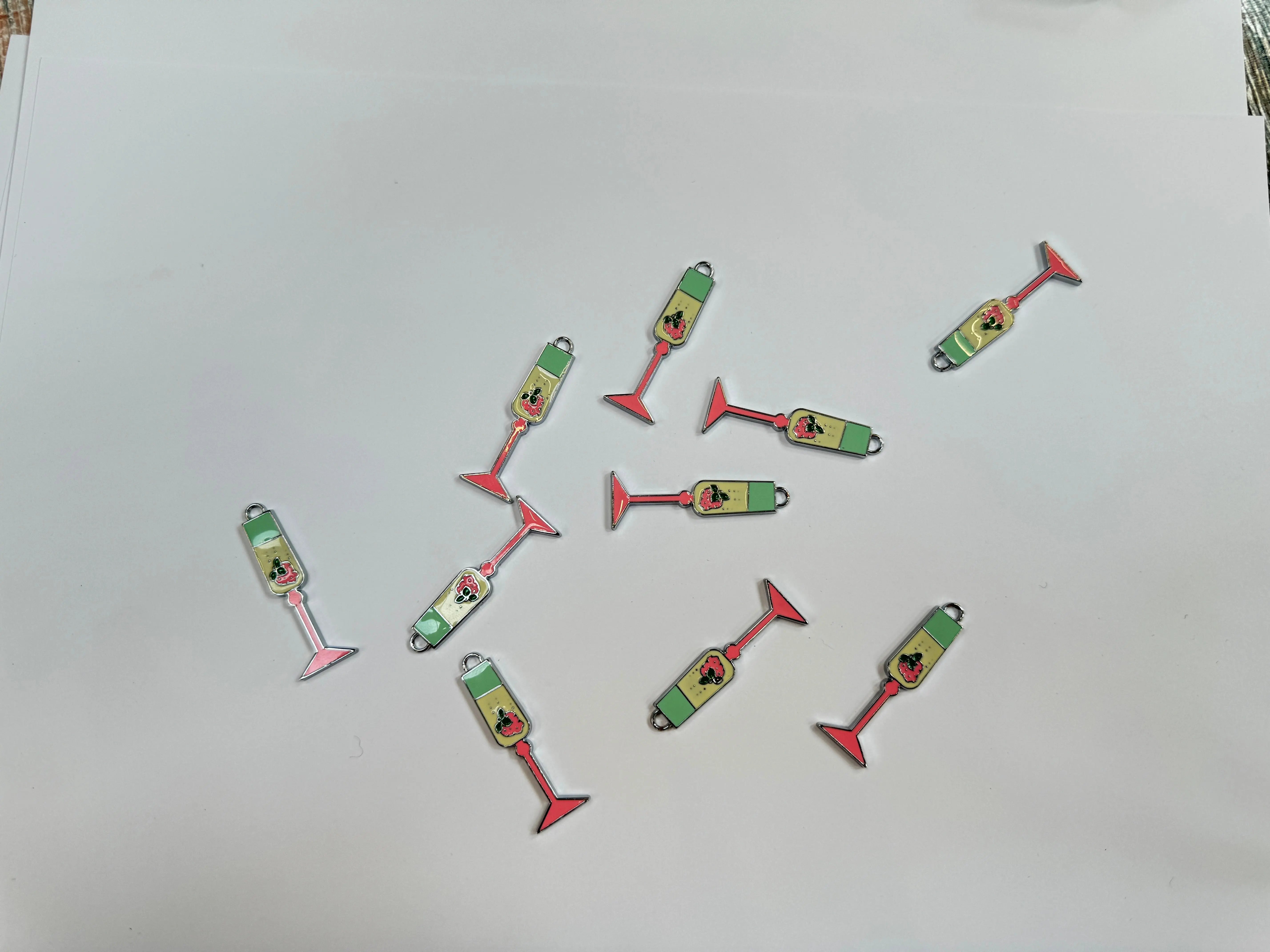 PENDENTIF BULLES DE FRAISES IVOIRE - My Little Coupon