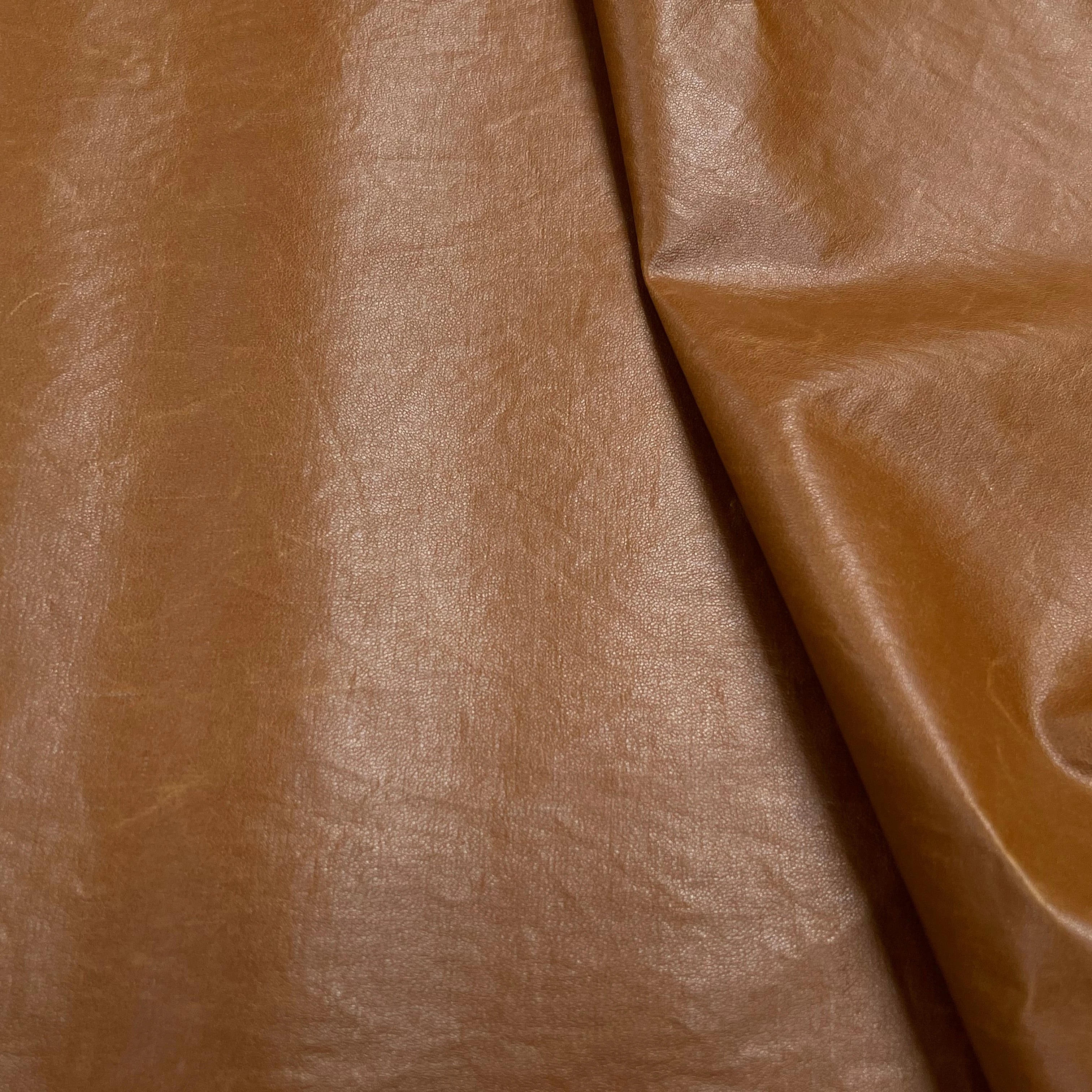 PERCALE DE COTON CHINTZÉ VILNIUS CONTRECOLLÉ ASPECT DAIM MARRON CAMEL - My Little Coupon