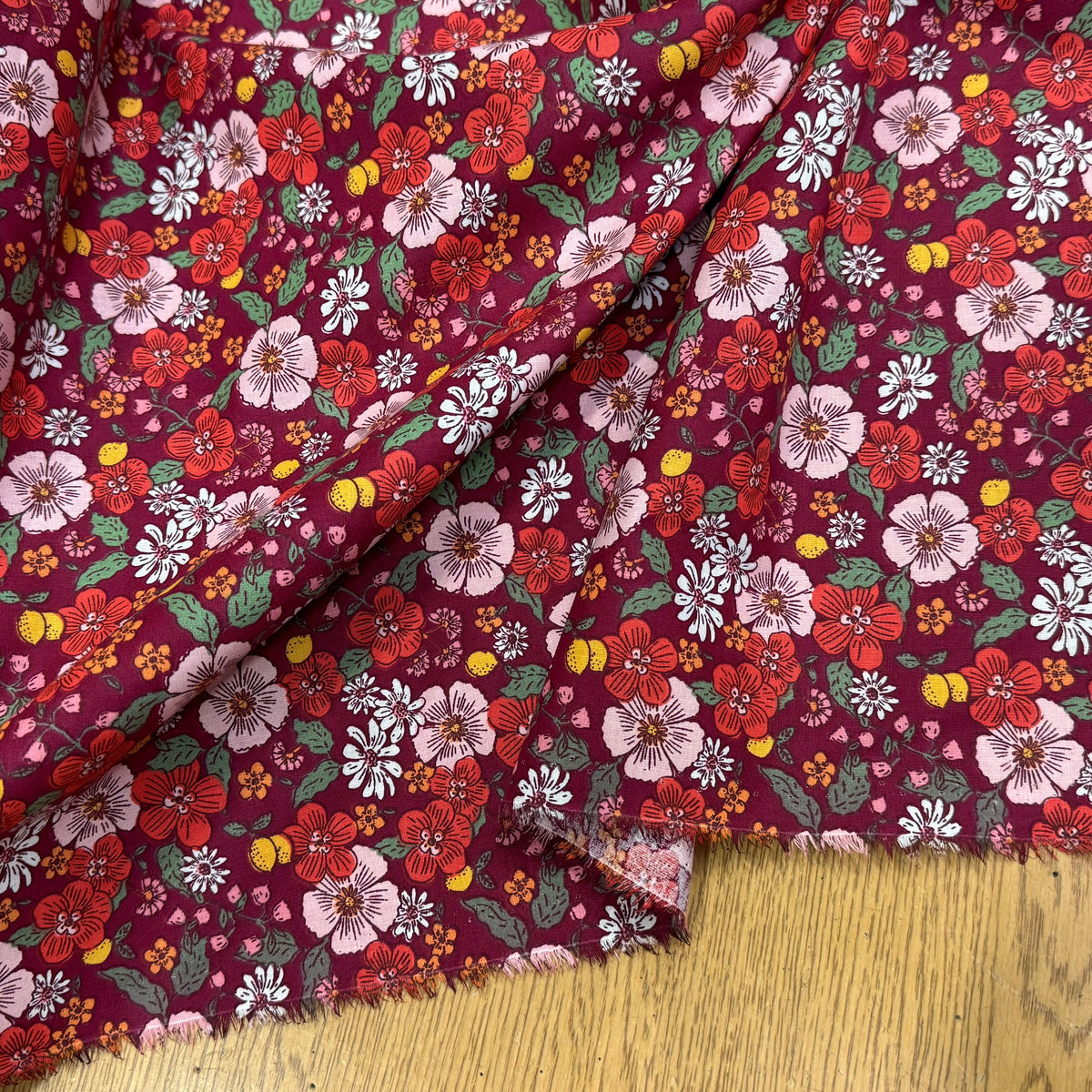 PERCALE DE COTON SUZIE BORDEAUX 150 CM - My Little Coupon