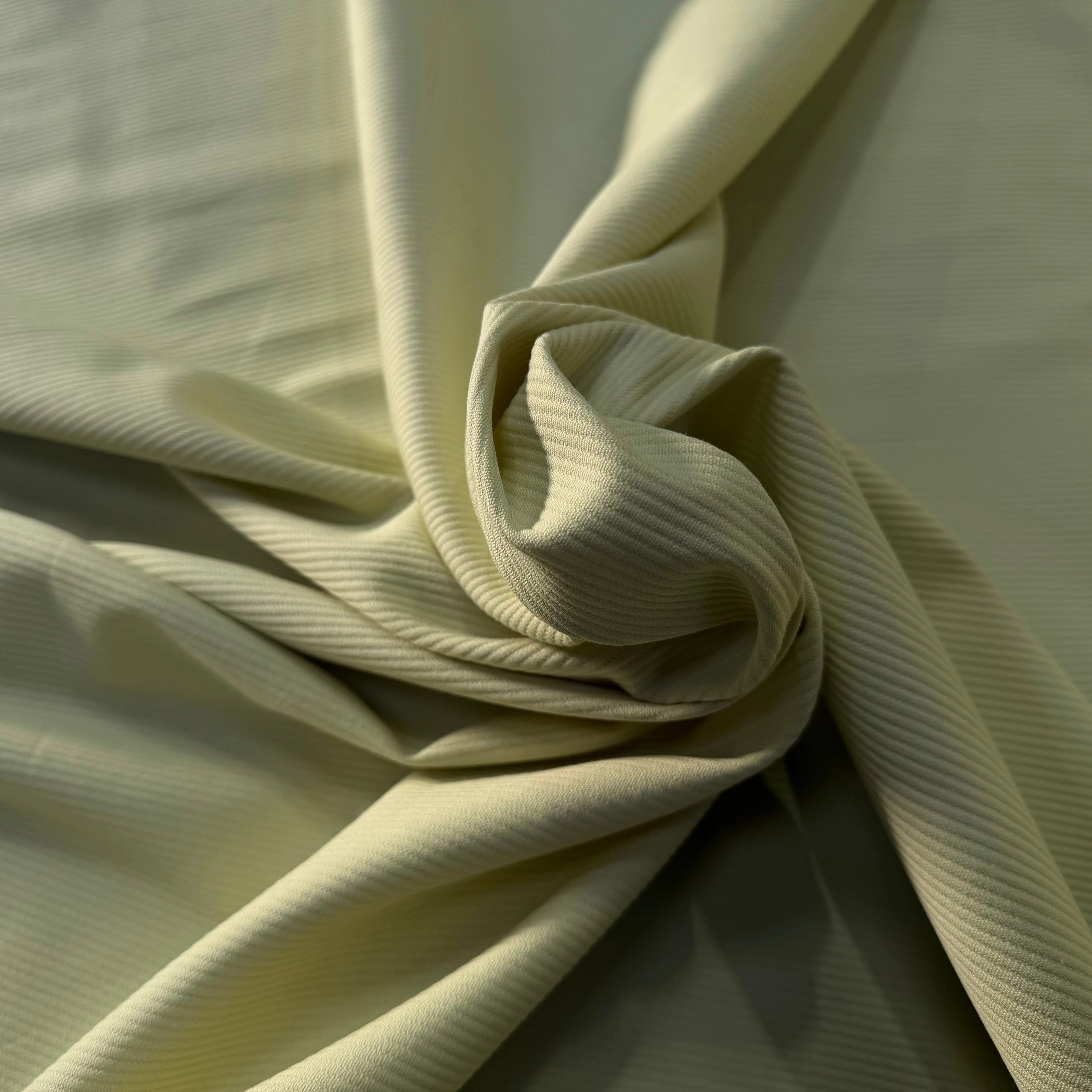 PIQUÉ COTON STRETCH JAUNE CLAIR PRESQUE ANIS PASTAGA - My Little Coupon