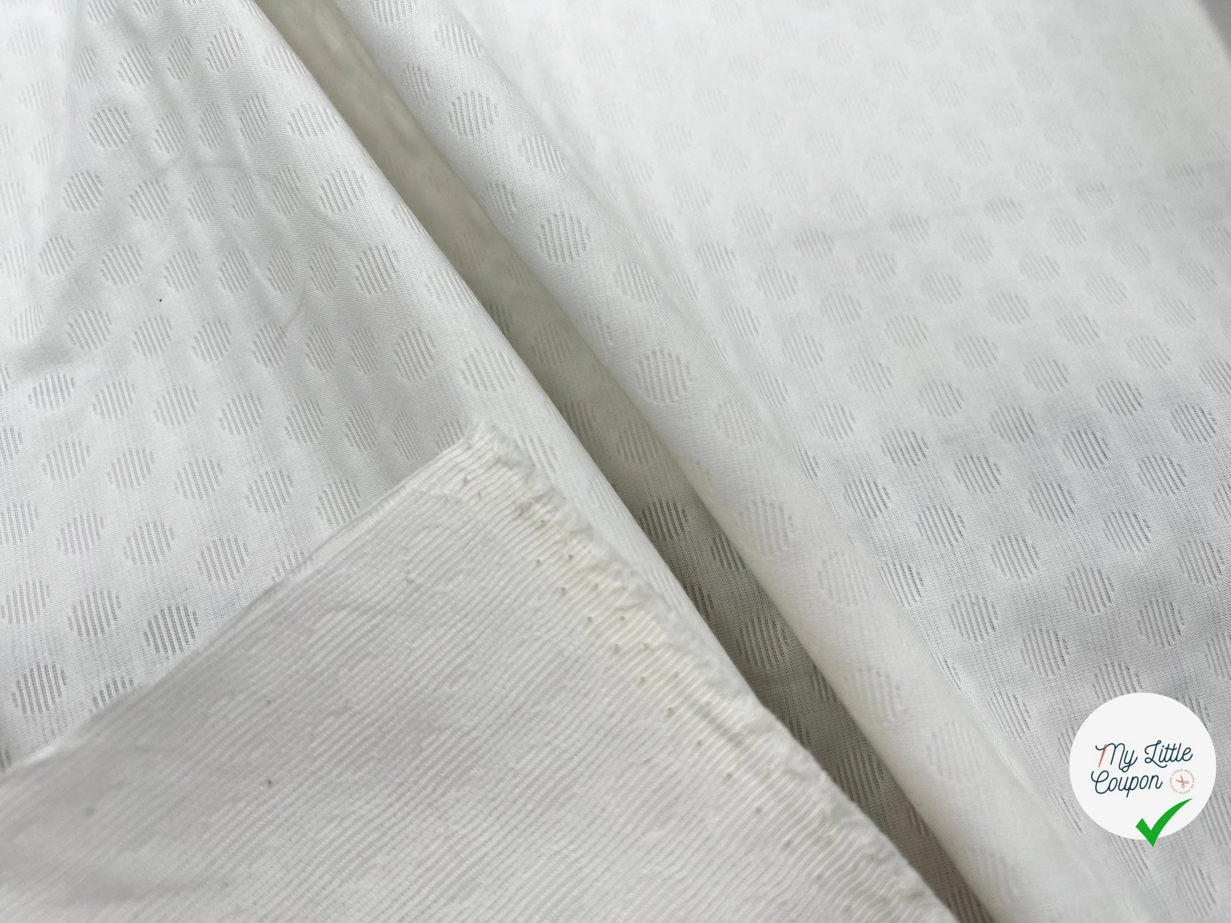 PIQUÉ DE COTON CERCLES JACAQUARD WHITE CREAM - My Little Coupon - tissu - coudre