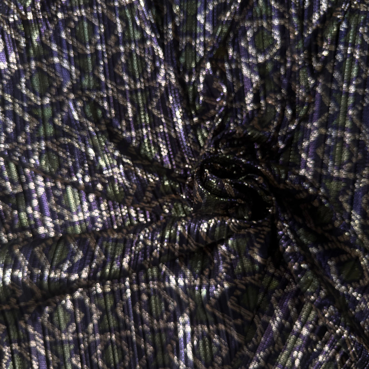 PLISSÉ MÉTALLISÉ GRAPHIQUE VIOLET PRÉCIEUX - My Little Coupon
