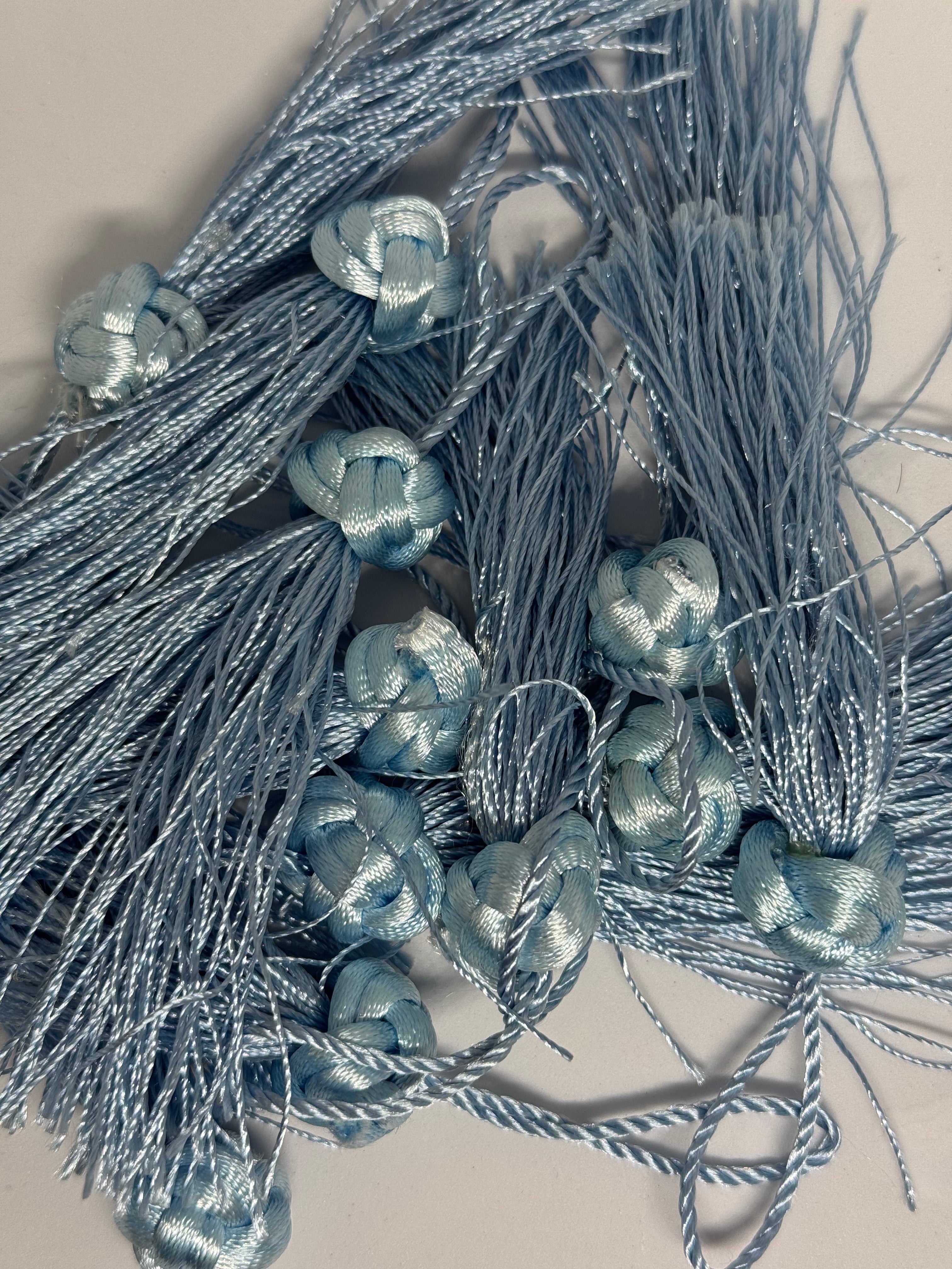 POMPON À TÊTE RONDE BLEU PÂLE - My Little Coupon