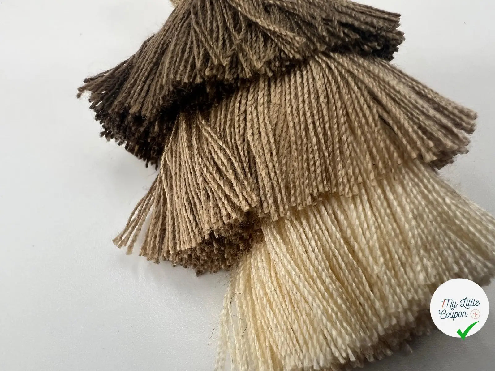 POMPON TRIPLE BEIGE 7CM - My Little Coupon - tissu - coudre