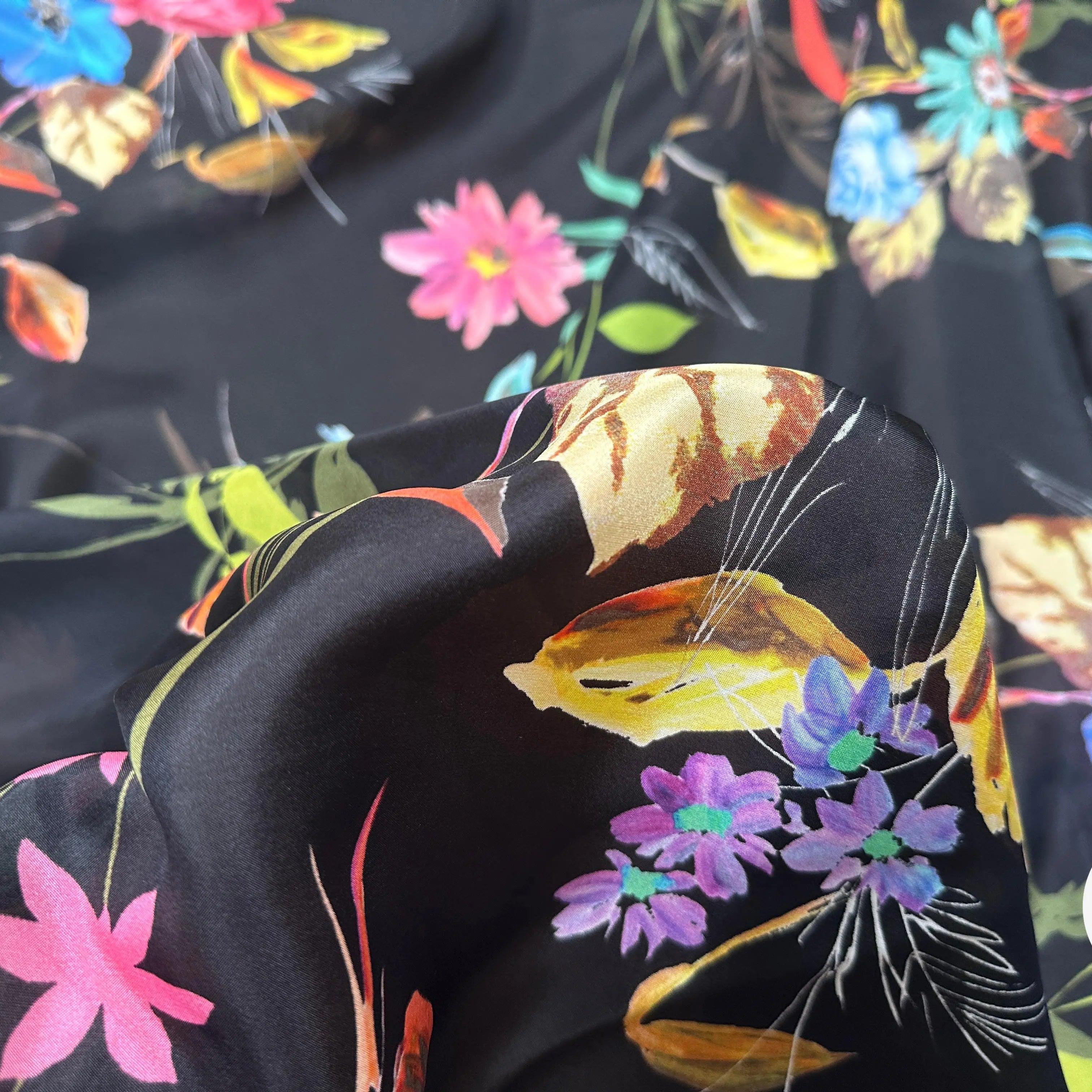 PONGÉ DE SOIE FLEURS FOND NOIR - My Little Coupon