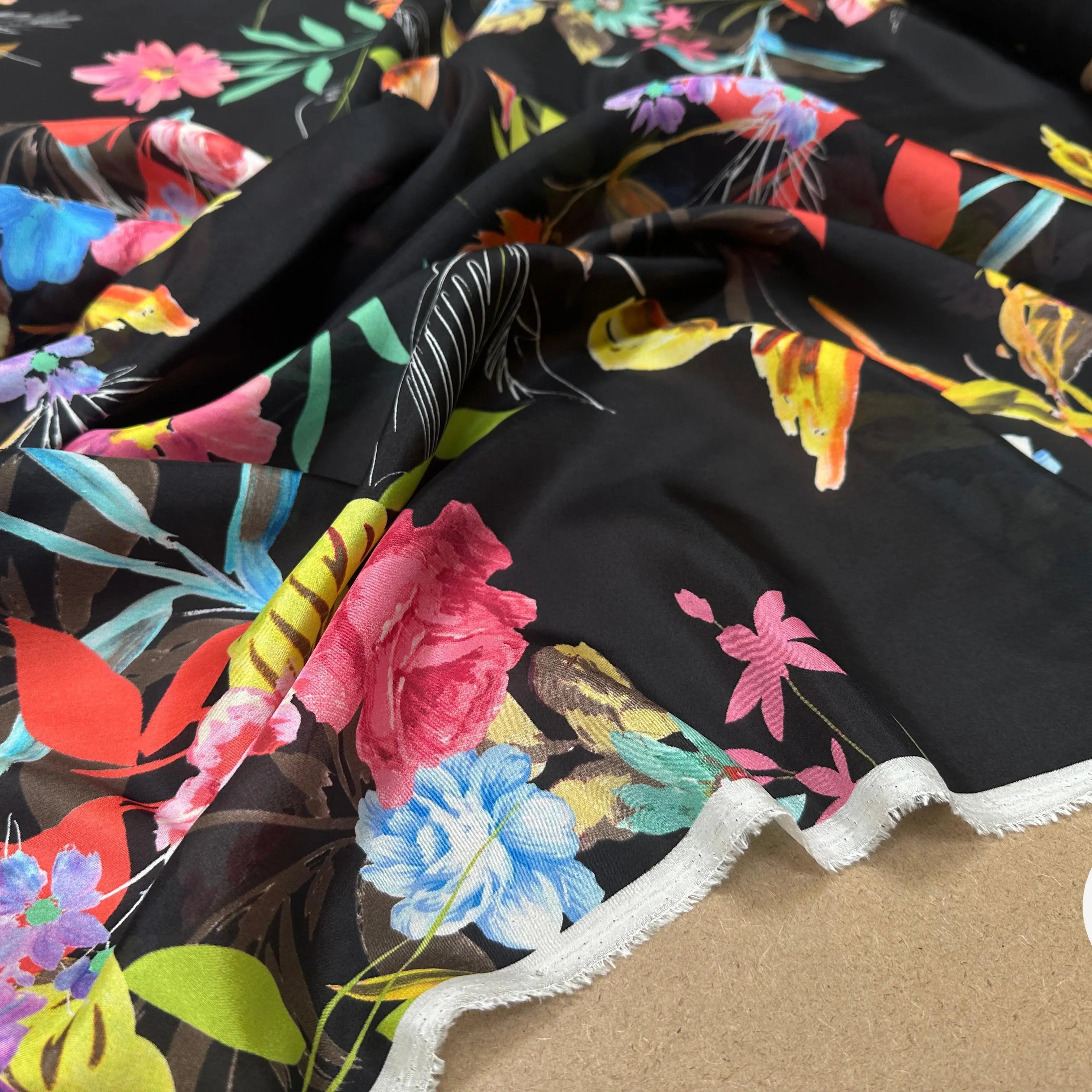 PONGÉ DE SOIE FLEURS FOND NOIR - My Little Coupon