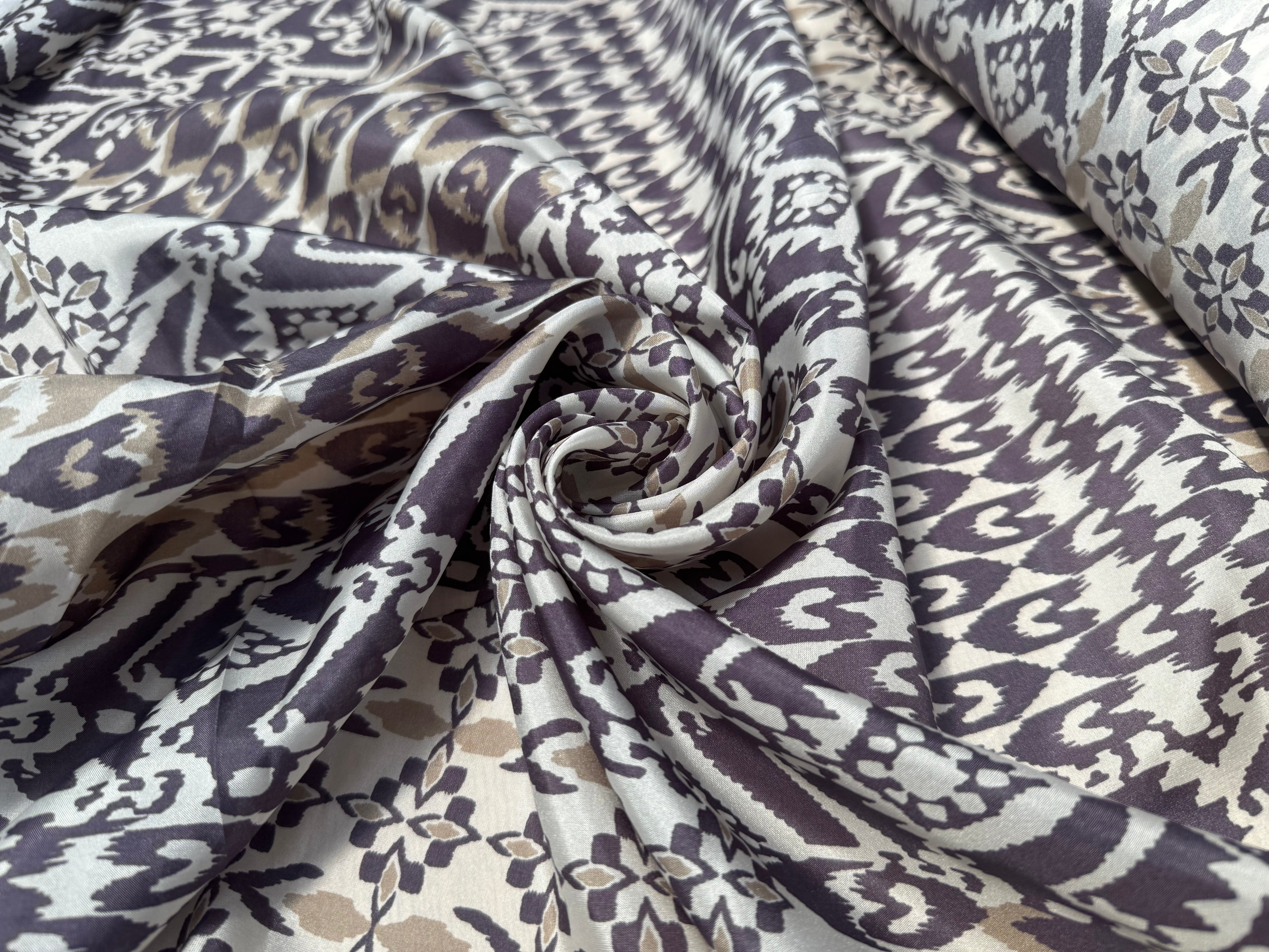 PONGÉ DE SOIE FOND BLANC MOTIFS ABSTRAIT VIOLET - My Little Coupon