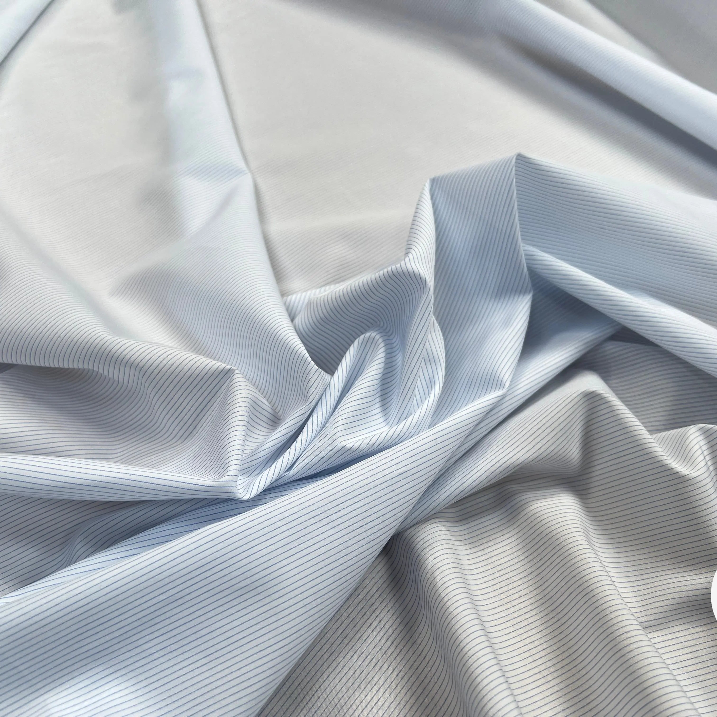 POPELINE COTON BLANCHE FINES RAYURES BLEUX - My Little Coupon