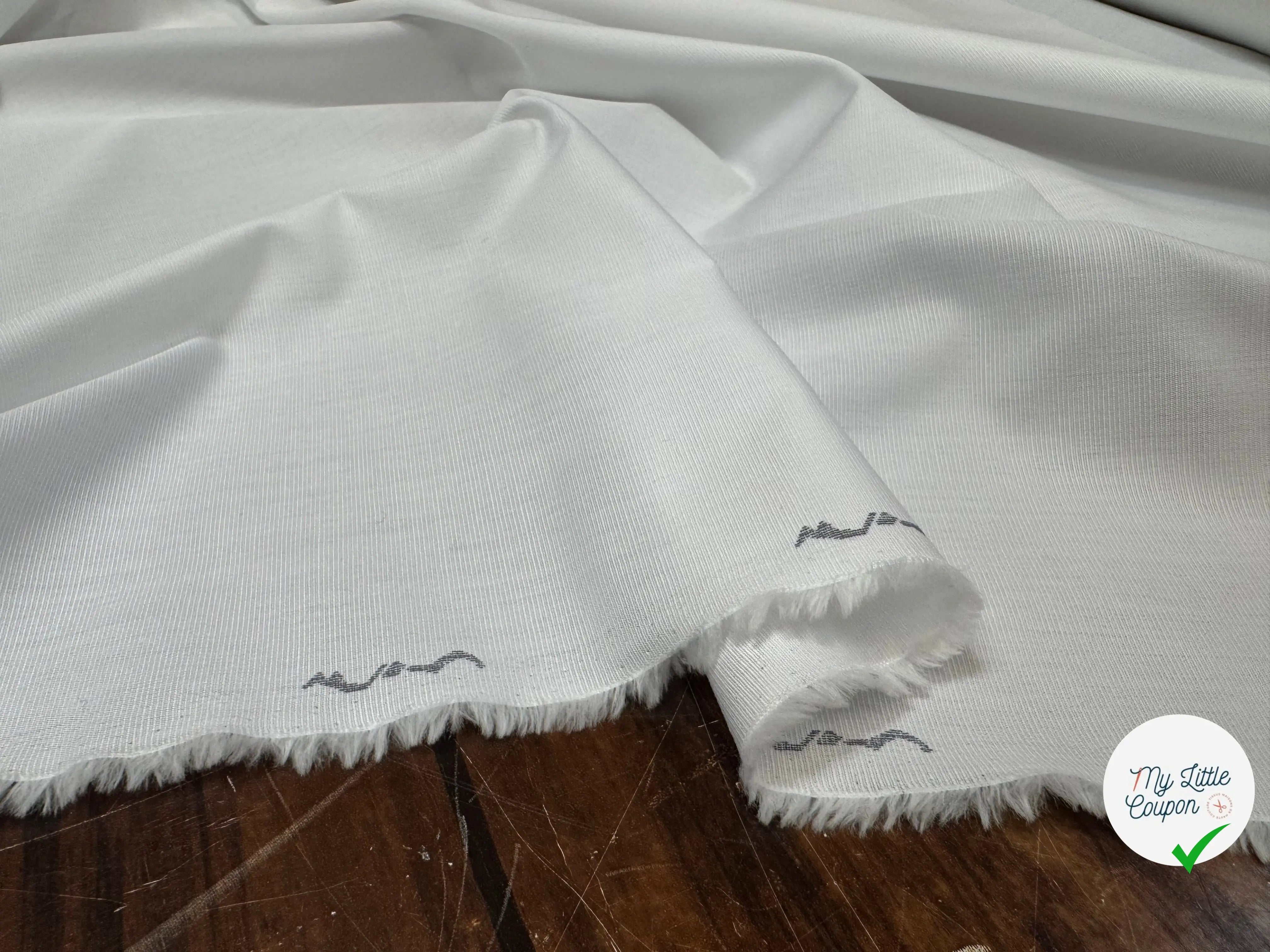 POPELINE COTON BLANCHE RAYURES TYPE OTTOMAN BLANCHES LIZIERE AVEC DESSIN - My Little Coupon