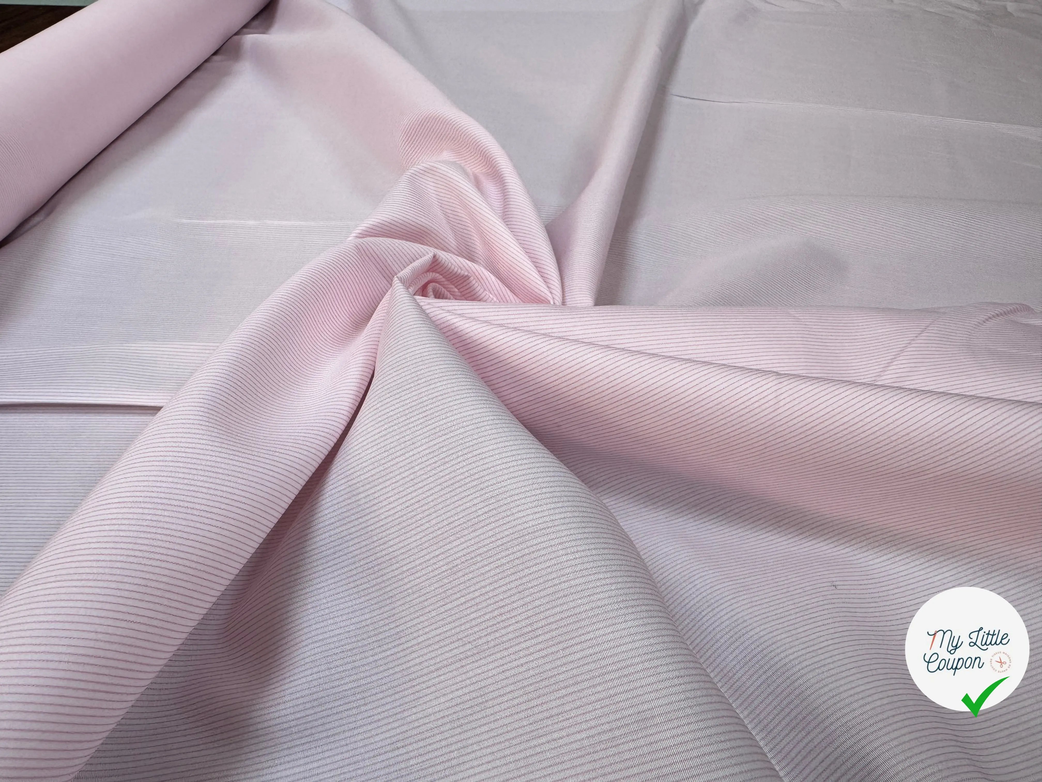 POPELINE DE COTON 100% COTON A RAYURES ROSE ET BLANC - My Little Coupon